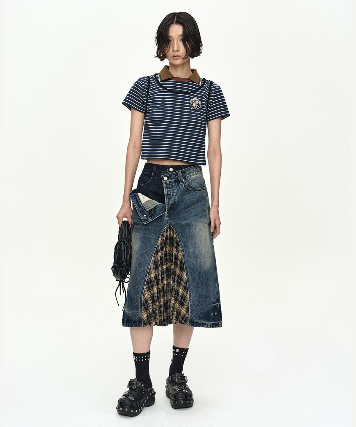 앤더슨벨(ADSB ANDERSSON BELL) SHIRRING BINDING STRIPE COLLAR TOP atb1559w(BLUE)