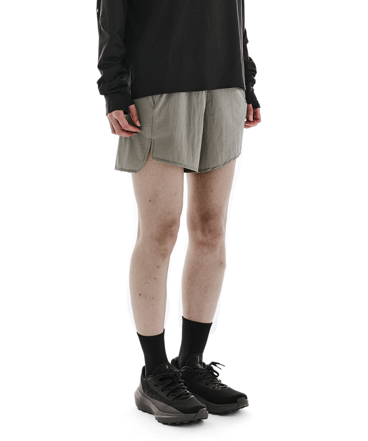 콜드웜(COLDWARM) Pace 4.5”Split Shorts (Olive Night) -Women-