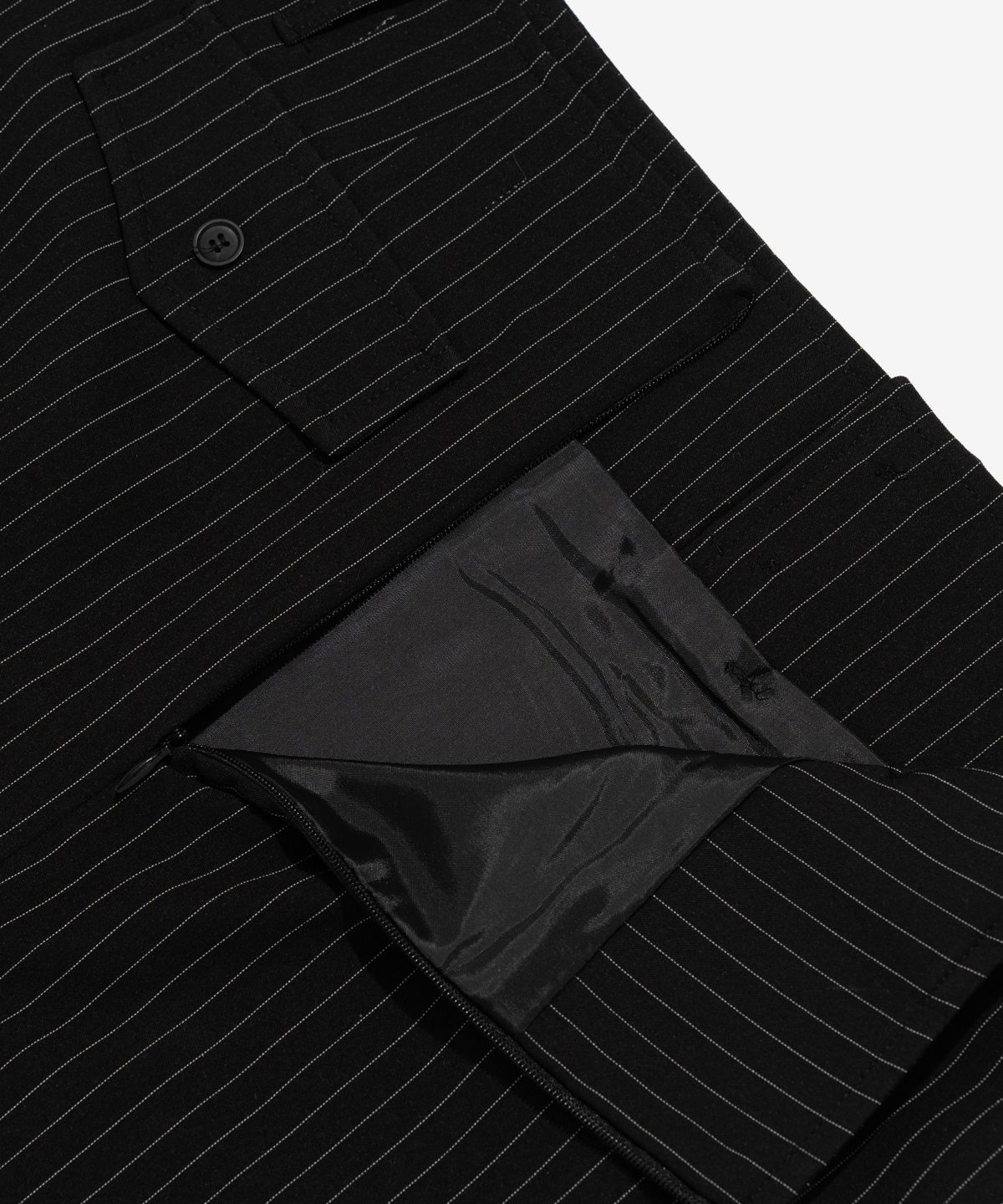 서울어패럴(SEOUL APPAREL) 로우라이즈 스트라이프 롱스커트 (블랙)