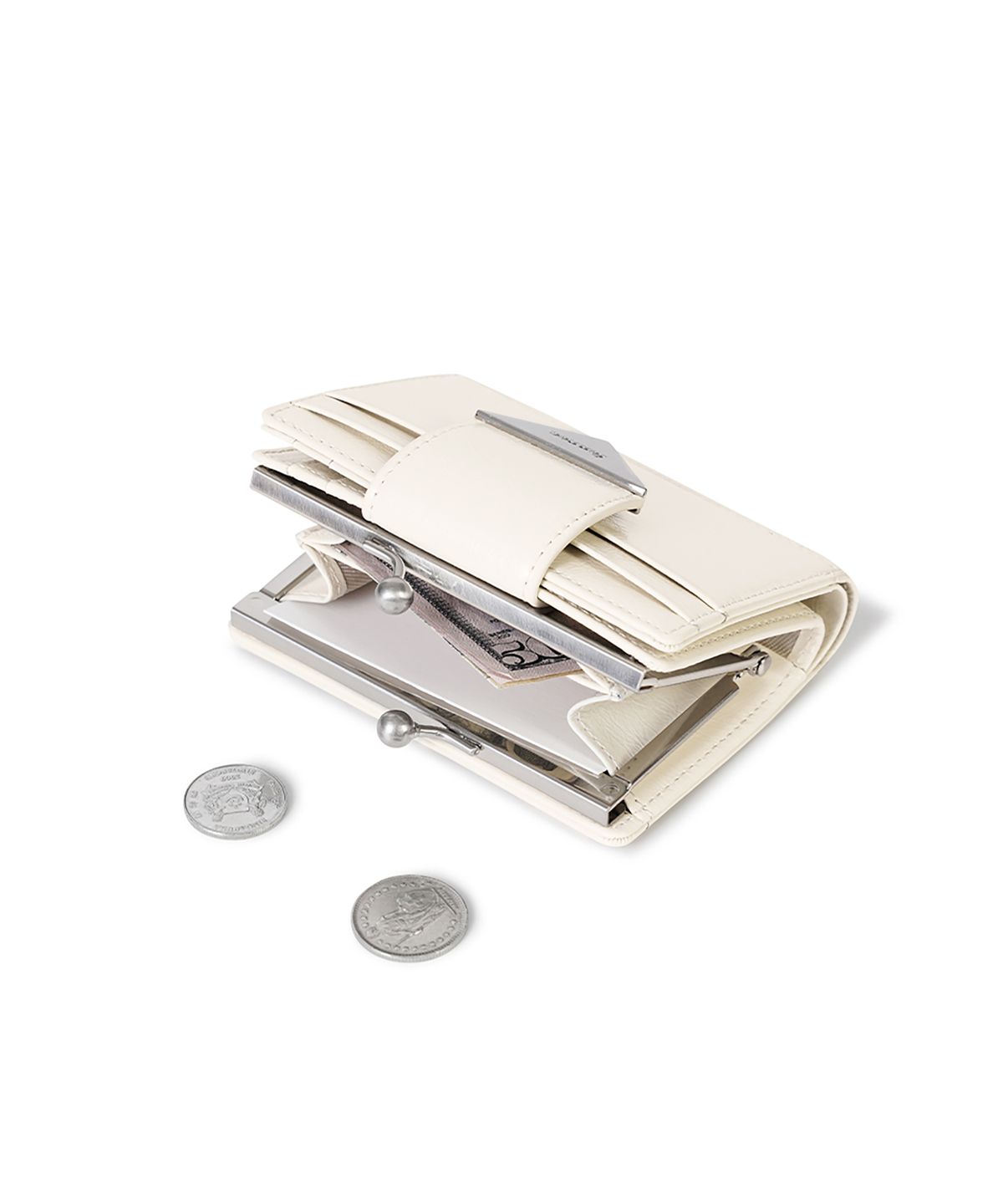 페넥(FENNEC) CRINKLE TRIANGLE FRAME BRIDGE WALLET - VANILLA