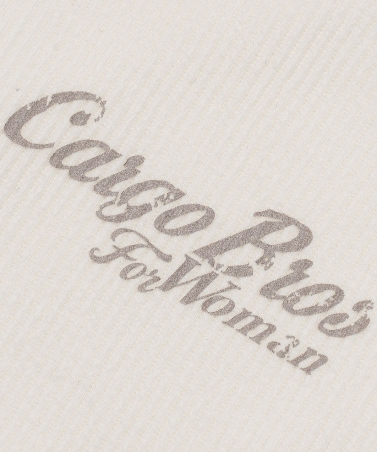 카고브로스 포 우먼(CARGOBROS FOR WOMAN) 피그먼트 크랙 로고 슬리브리스 (화이트)