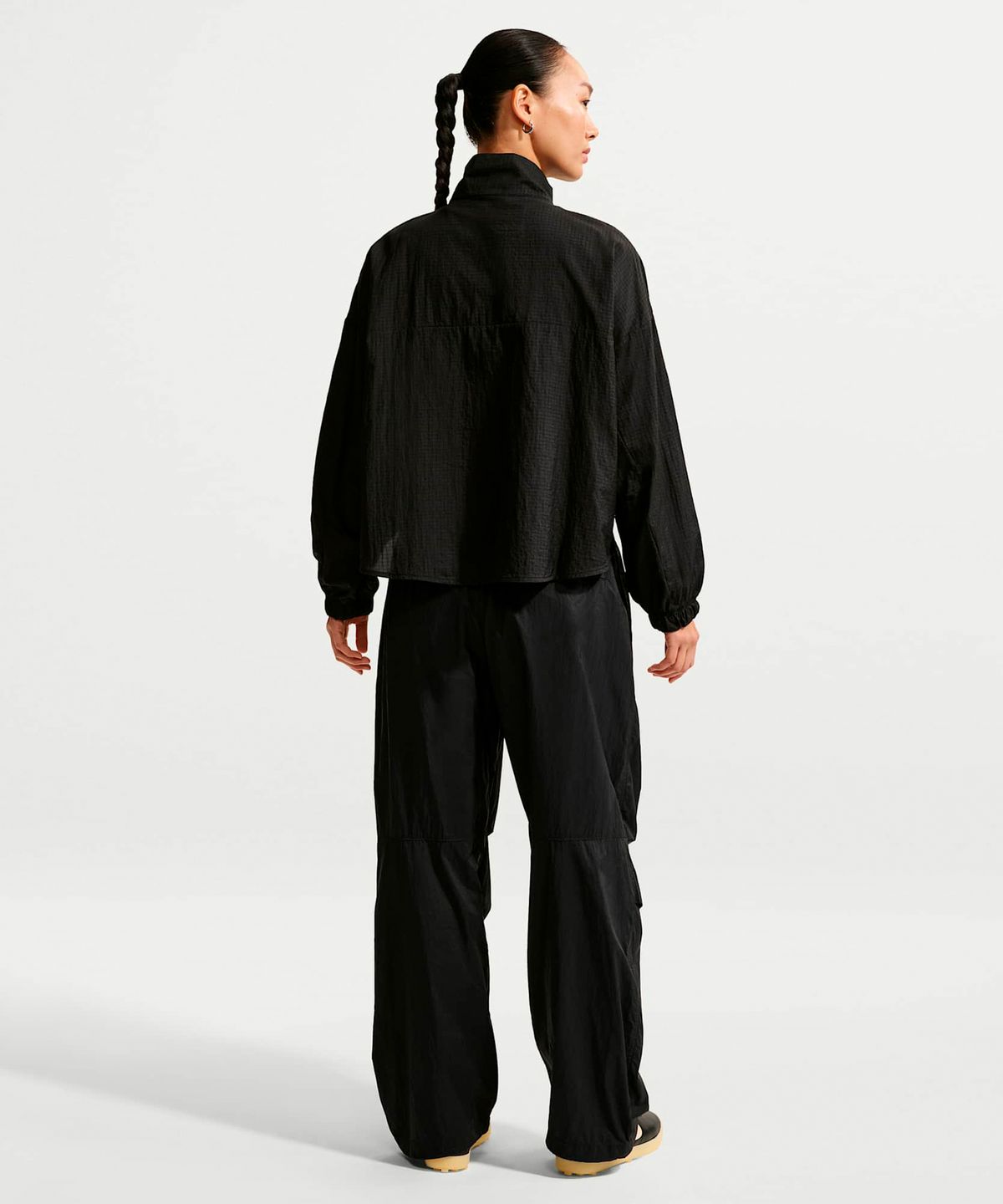 나이키(NIKE) 스포츠웨어 오버사이즈 경량 립스탑 재킷 W - 블랙 / IF0588-010