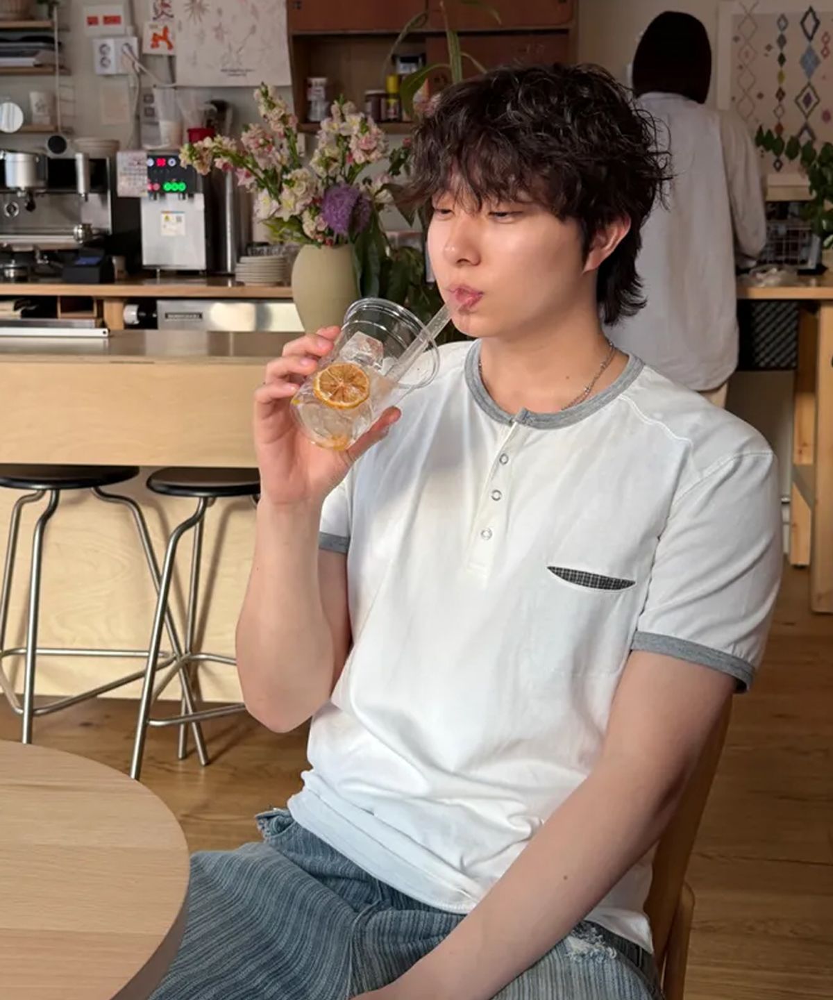 인템포무드(INTEMPOMOOD) 링거 체크 포켓 헨리넥 티셔츠 : 3컬러