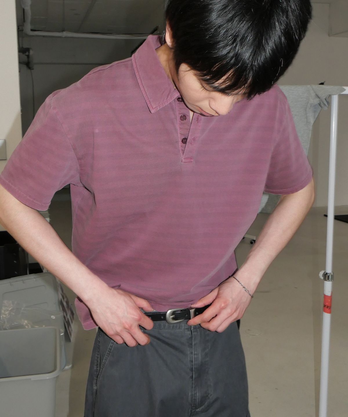 인템포무드(INTEMPOMOOD) 피그먼트 스트라이프 칼라 티셔츠 : 2컬러