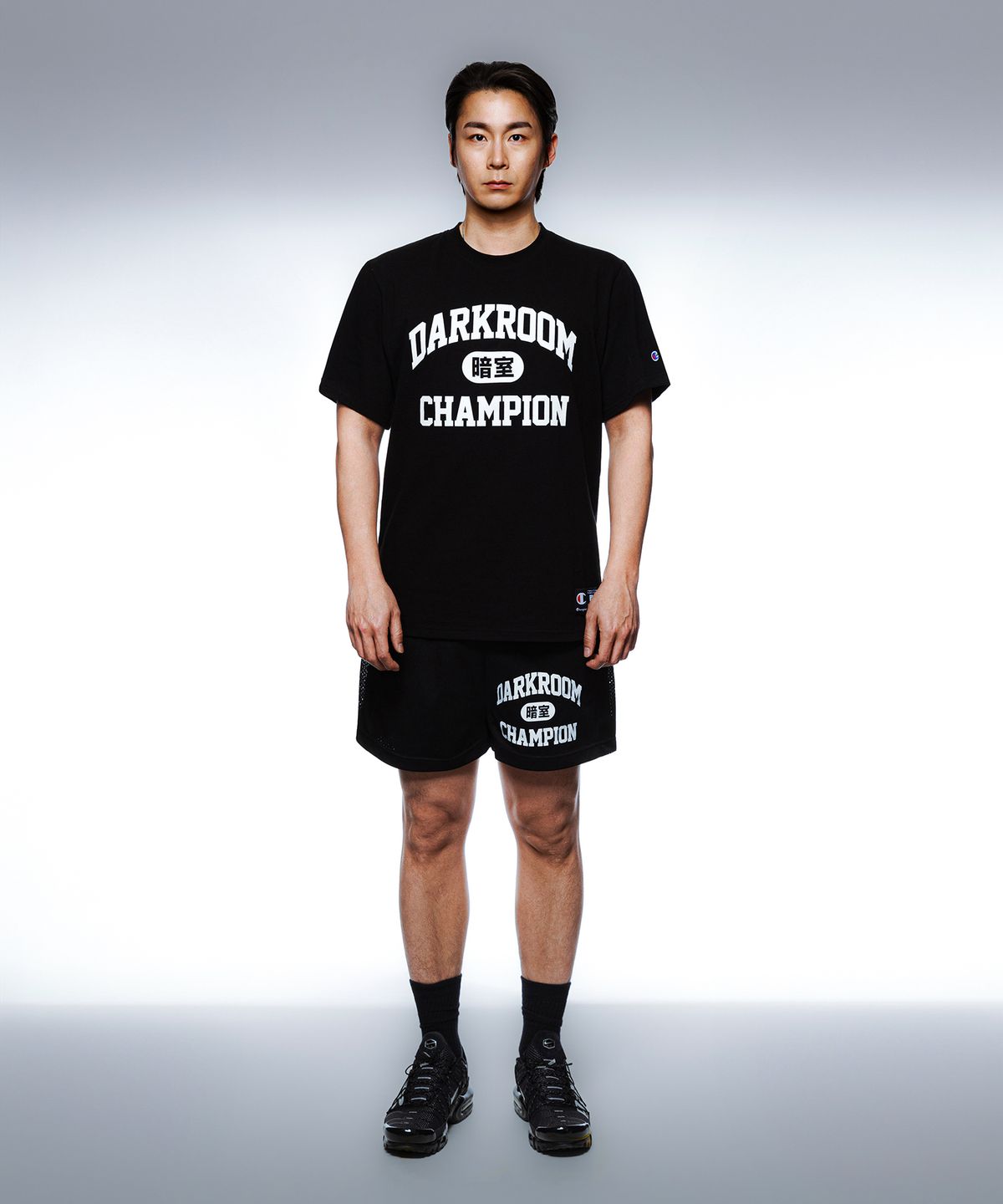 챔피온(CHAMPION) 챔피온 X 다크룸 스튜디오 헤비웨이트 메쉬 쇼츠 Black