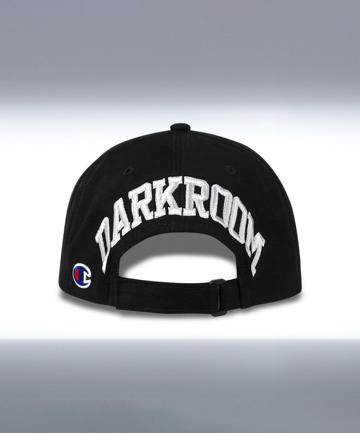 챔피온(CHAMPION) 챔피온 X 다크룸 스튜디오 6패널 볼캡 Black