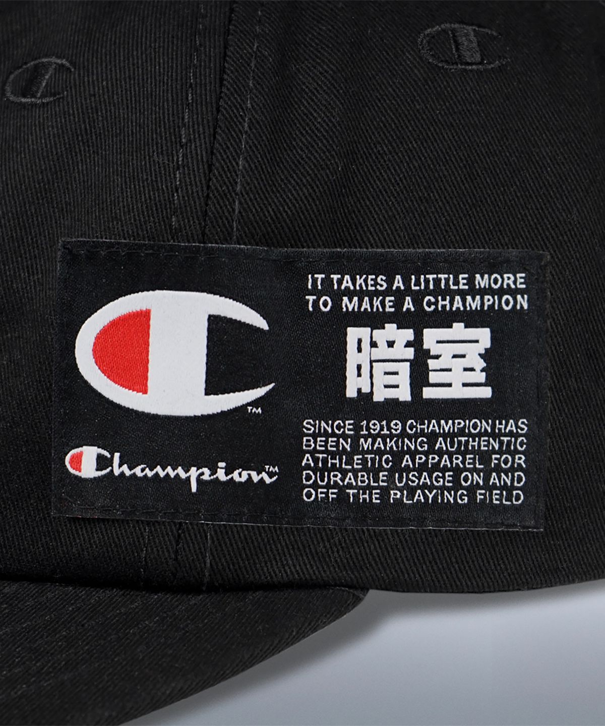 챔피온(CHAMPION) 챔피온 X 다크룸 스튜디오 6패널 볼캡 Black