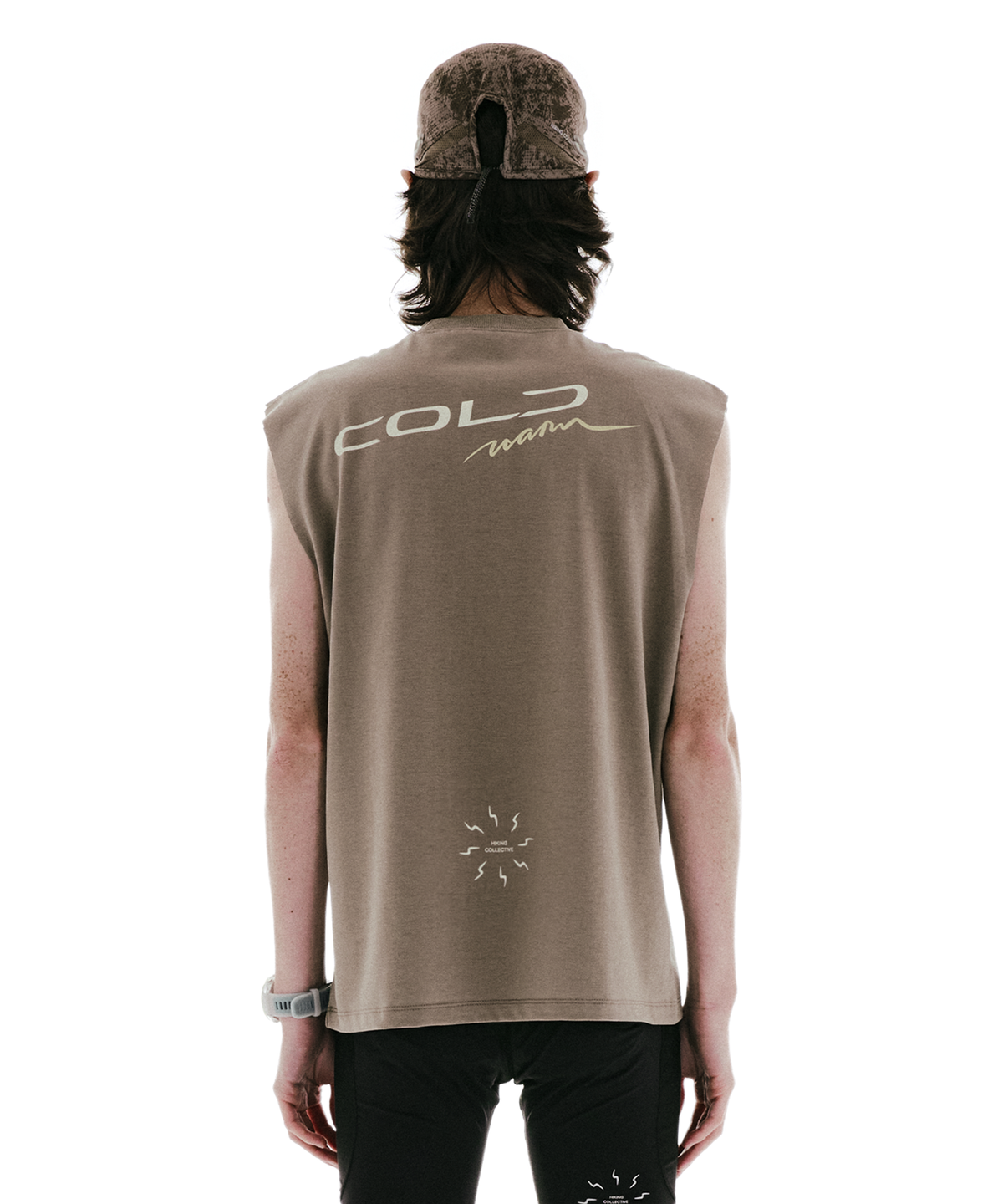 콜드웜(COLDWARM) Gallop Graphic Sleeveless (Savannah Tan)