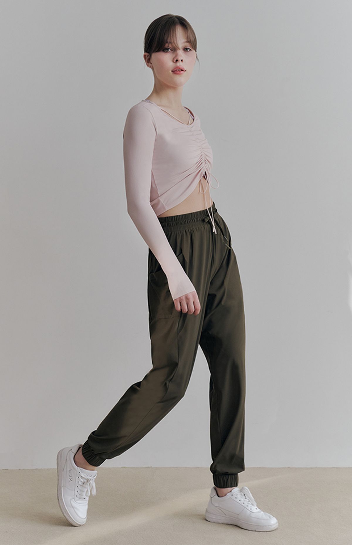 위뜨(HUIT) 아웃포켓 하렘팬츠 HTWPN3J07T