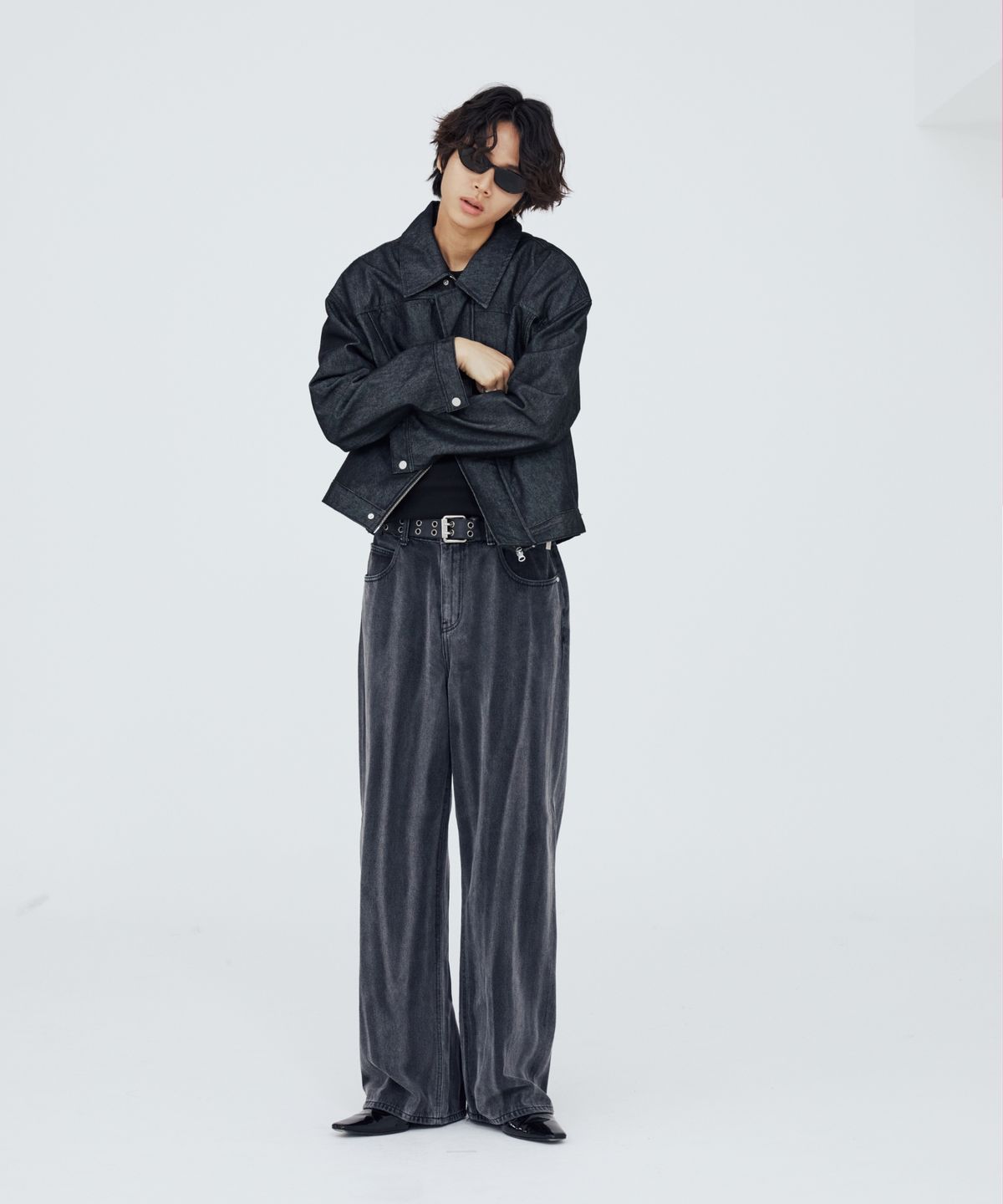 모덴아르더(MODEN ARDOR) 네프 이지 루즈 와이드 데님 (블랙)