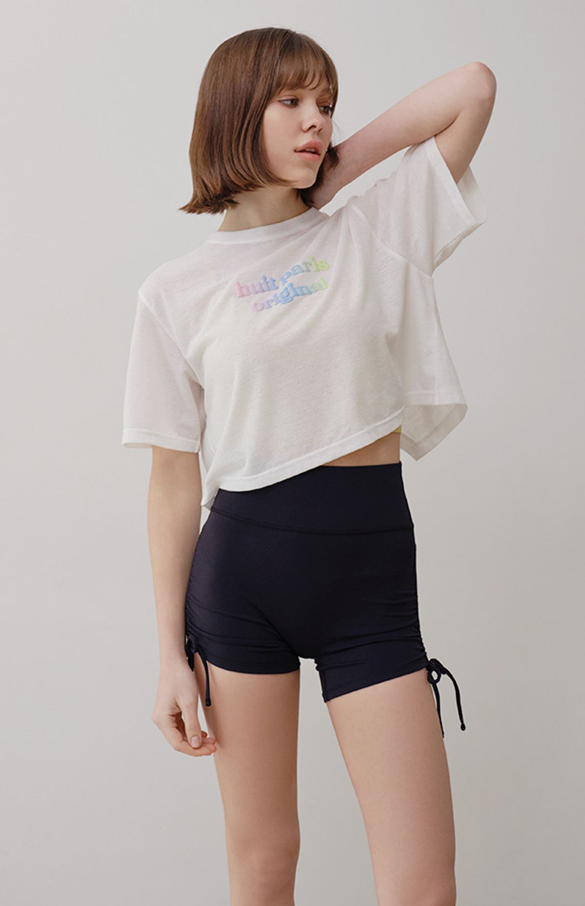 위뜨(HUIT) 사이드 셔링 3부 레깅스 HTWLE3J07T