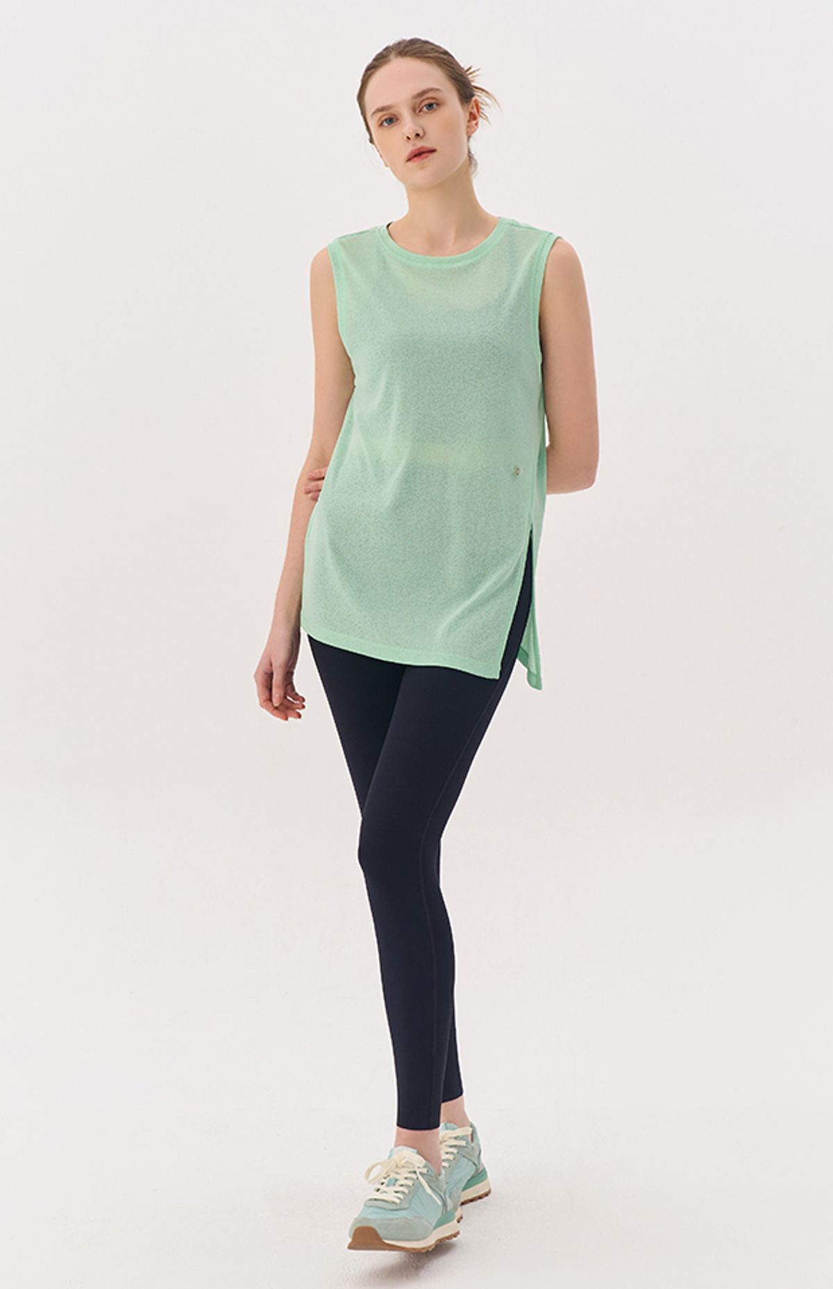 위뜨(HUIT) 인피니티 FIT 24 울트라N 9부 레깅스 HTWLE4Z01T