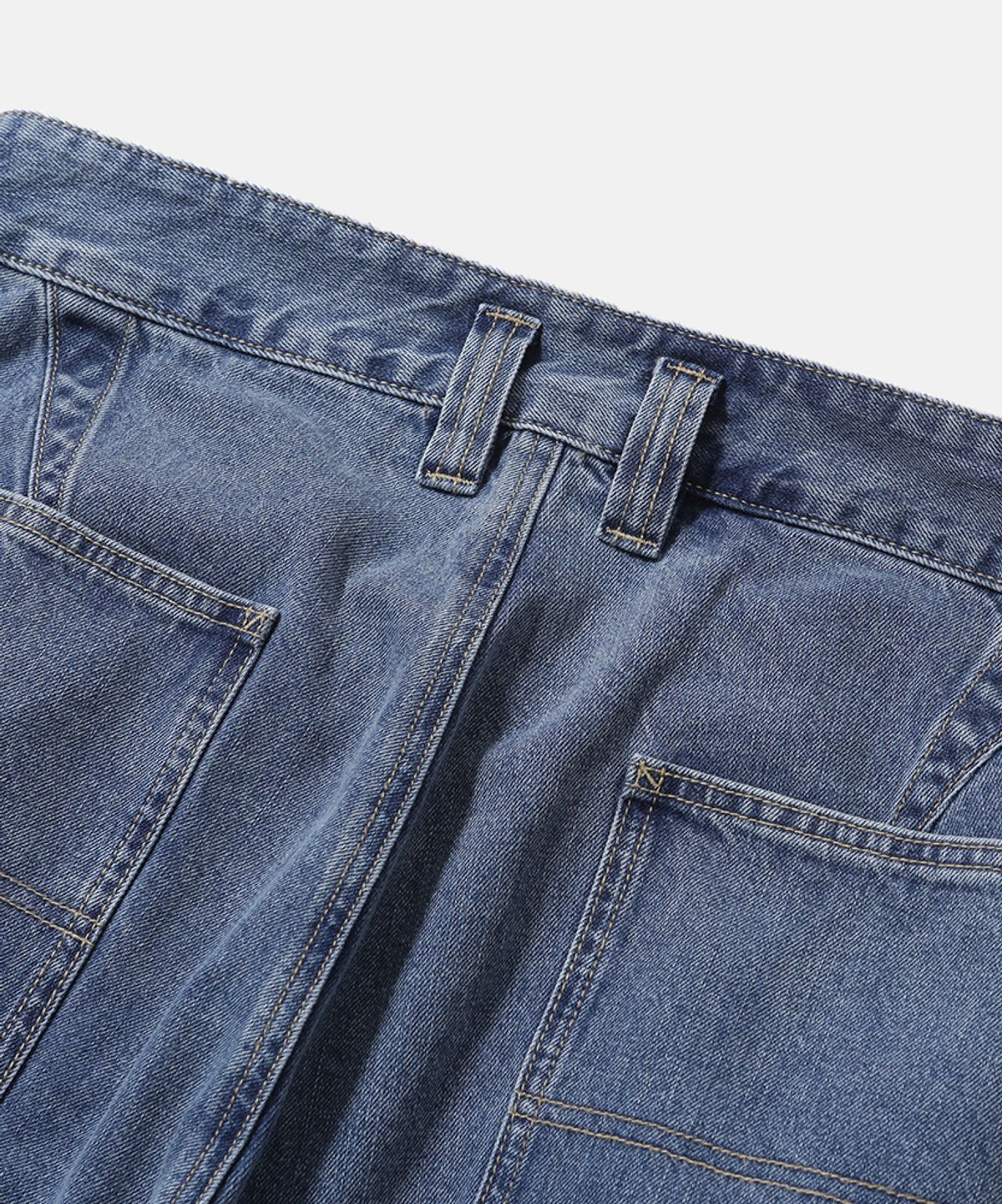 모이프(MOIF) [SS26] WIDE CARPENTER DENIM SHORTS / FADED INDIGO