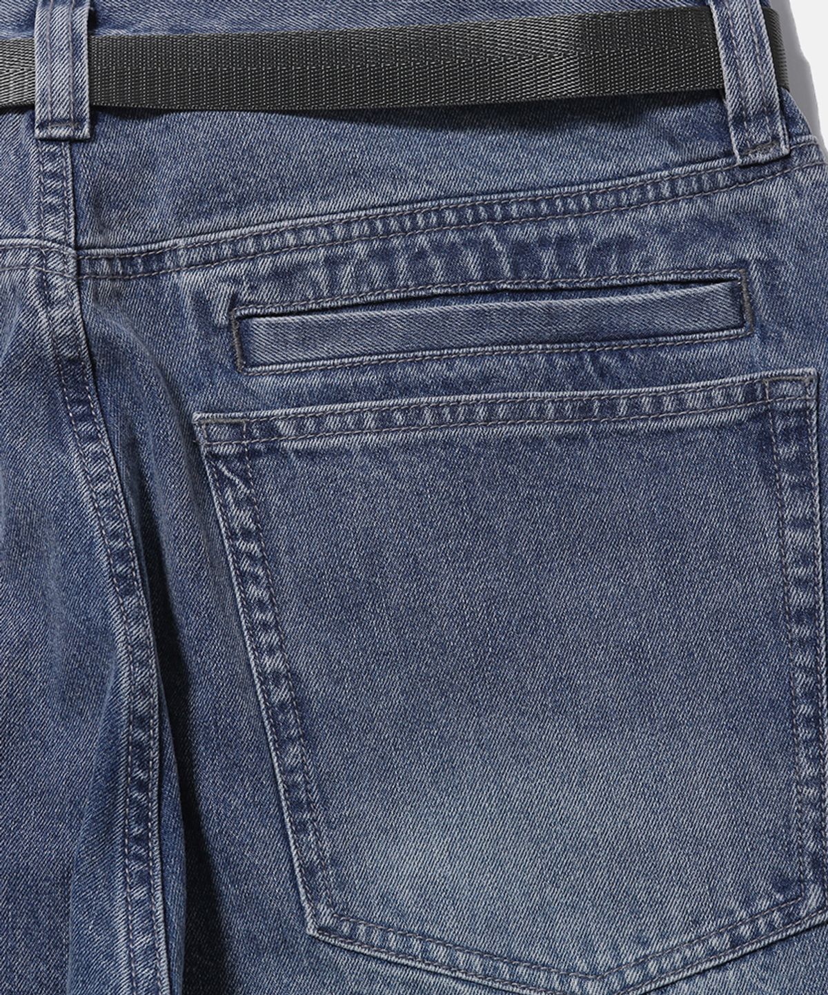 모이프(MOIF) [SS26] WIDE 6P BELTED DENIM PANTS / WASHED INDIGO