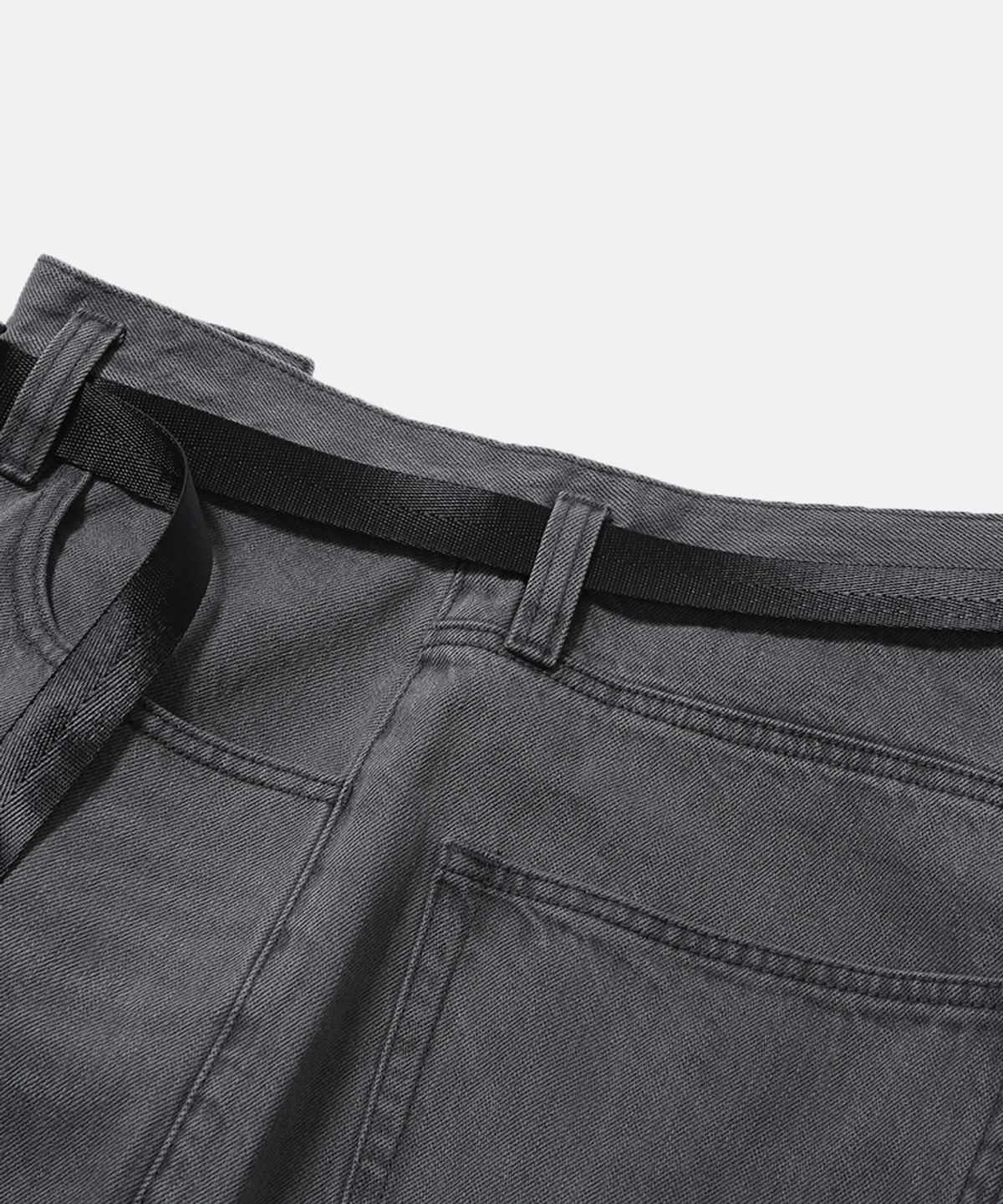 모이프(MOIF) [SS26] WIDE 6P BELTED DENIM PANTS / BLEACHED BLACK