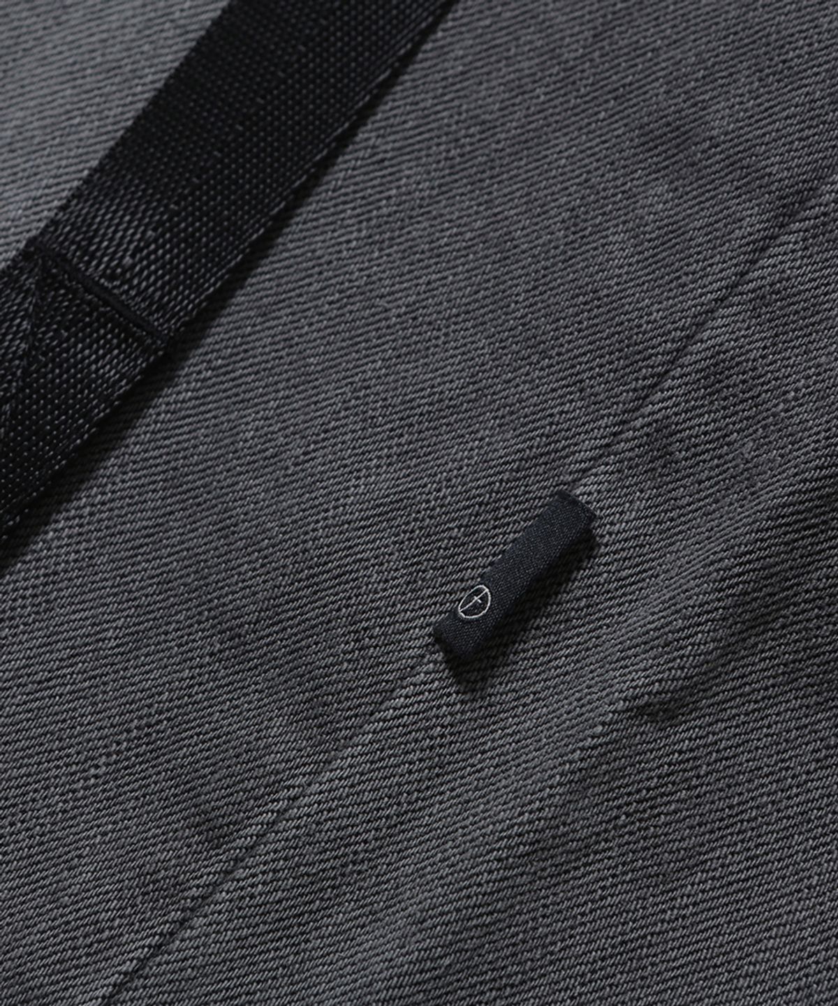 모이프(MOIF) [SS26] WIDE 6P BELTED DENIM PANTS / BLEACHED BLACK
