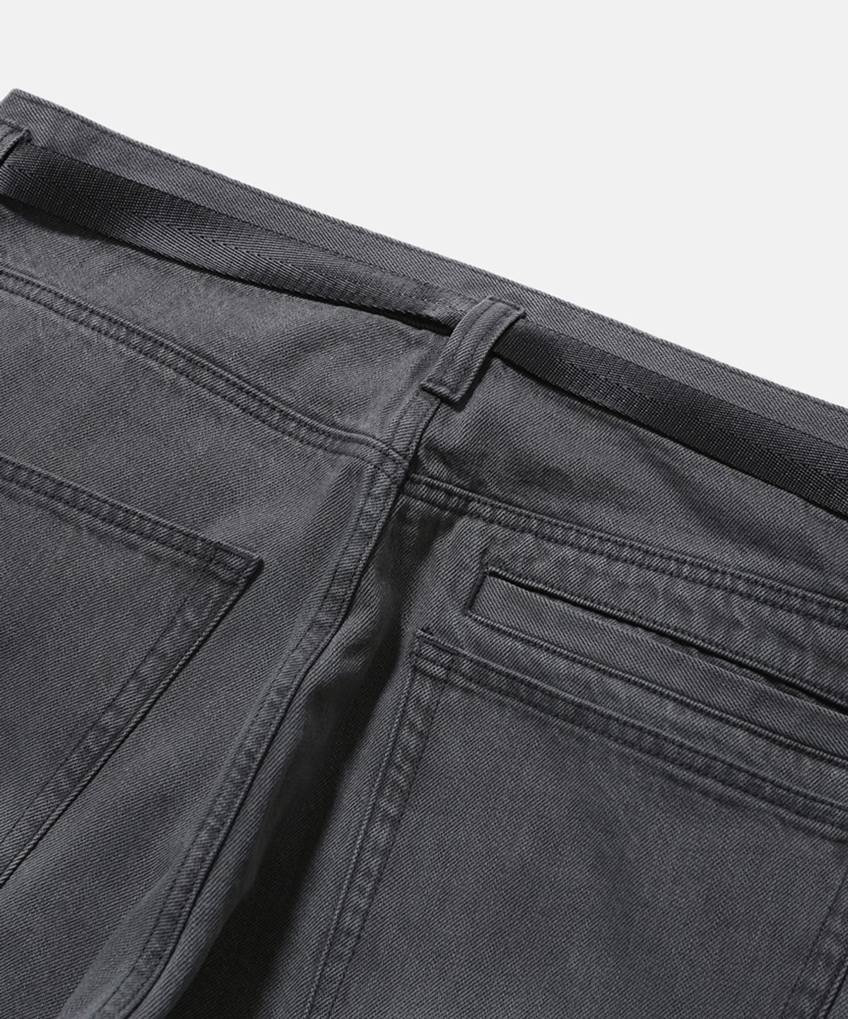 모이프(MOIF) [SS26] WIDE 6P BELTED DENIM PANTS / BLEACHED BLACK