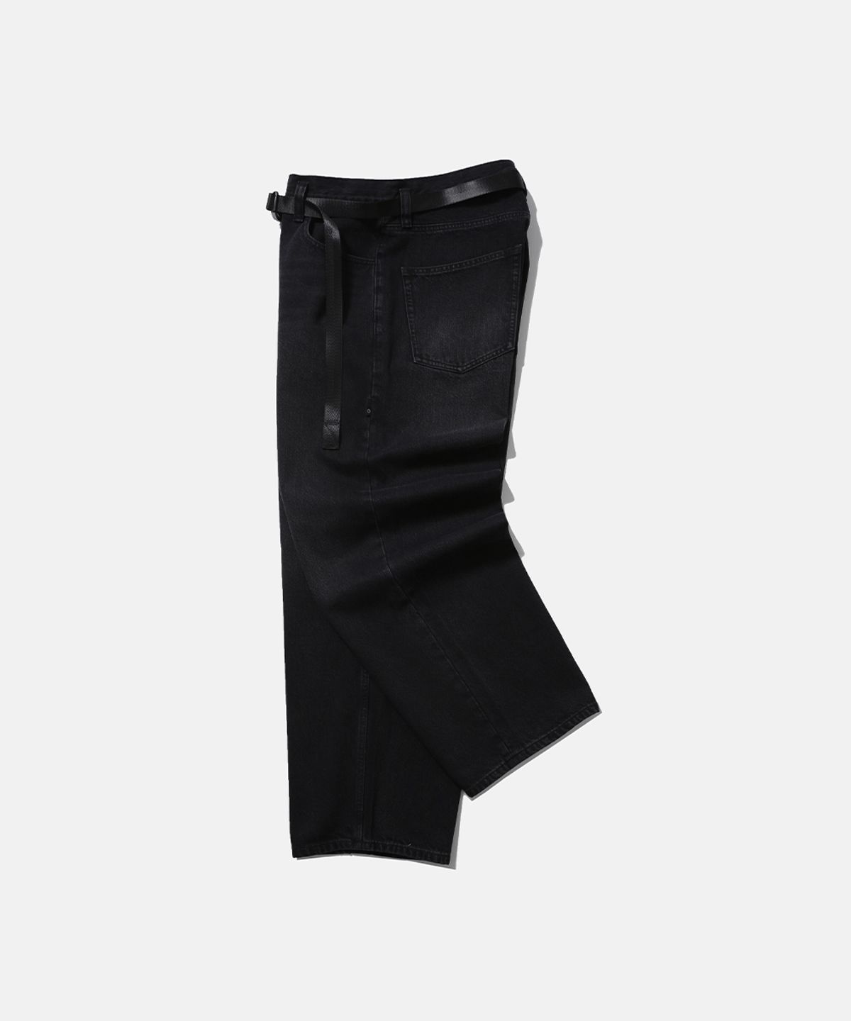모이프(MOIF) [SS26] WIDE 6P BELTED DENIM PANTS / RINSED BLACK