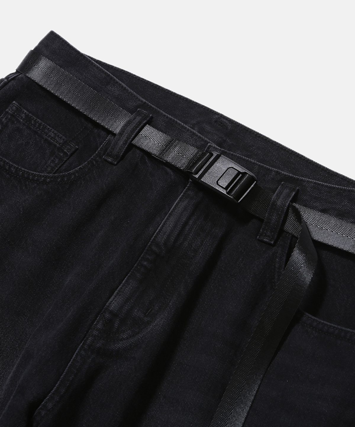 모이프(MOIF) [SS26] WIDE 6P BELTED DENIM PANTS / RINSED BLACK