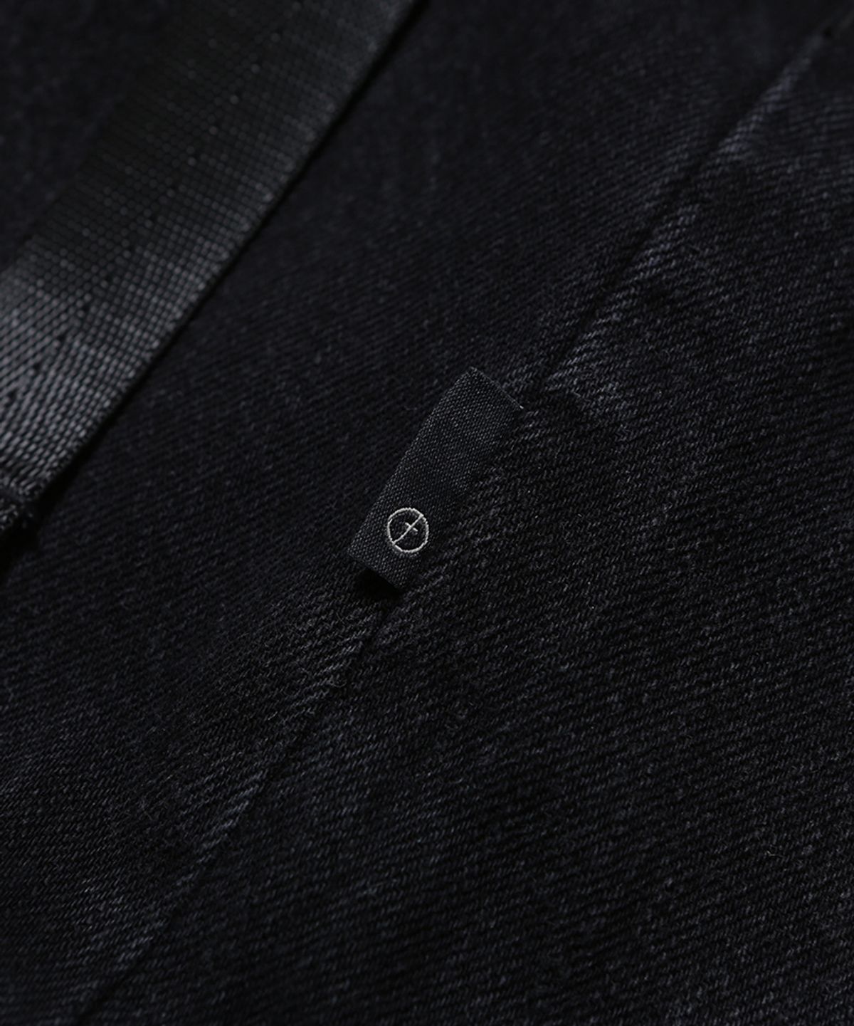 모이프(MOIF) [SS26] WIDE 6P BELTED DENIM PANTS / RINSED BLACK