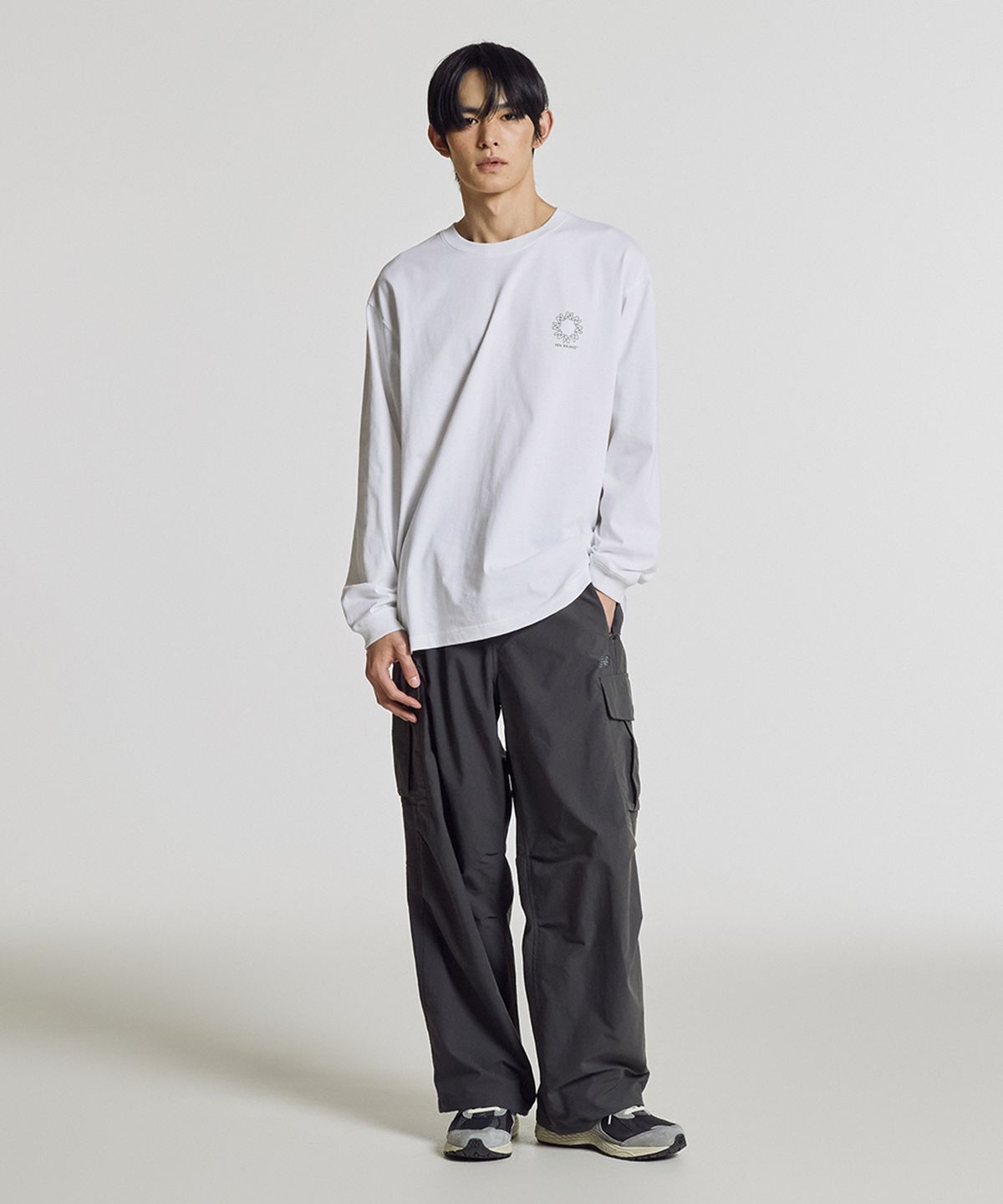 뉴발란스(NEW BALANCE) NBNDG31703 / UNI 트랙스터 긴팔 티셔츠 (WHITE)