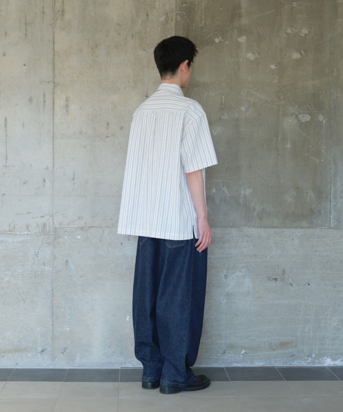 홀리선(HORLISUN) Joshua Chambray Stripe Shirt Ecru