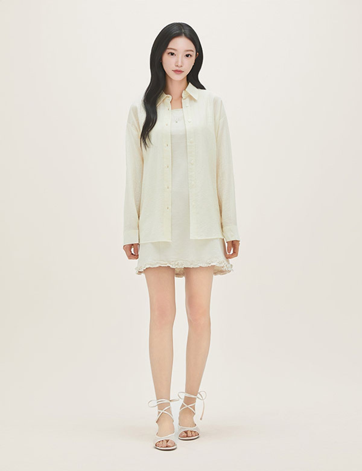 로엠(ROEM) 백 꼬임 셔츠 RMYWG25R15