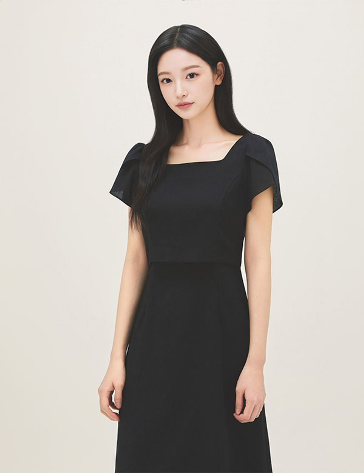 로엠(ROEM) 튤립소매 2in1 롱원피스 RMOWG25S12