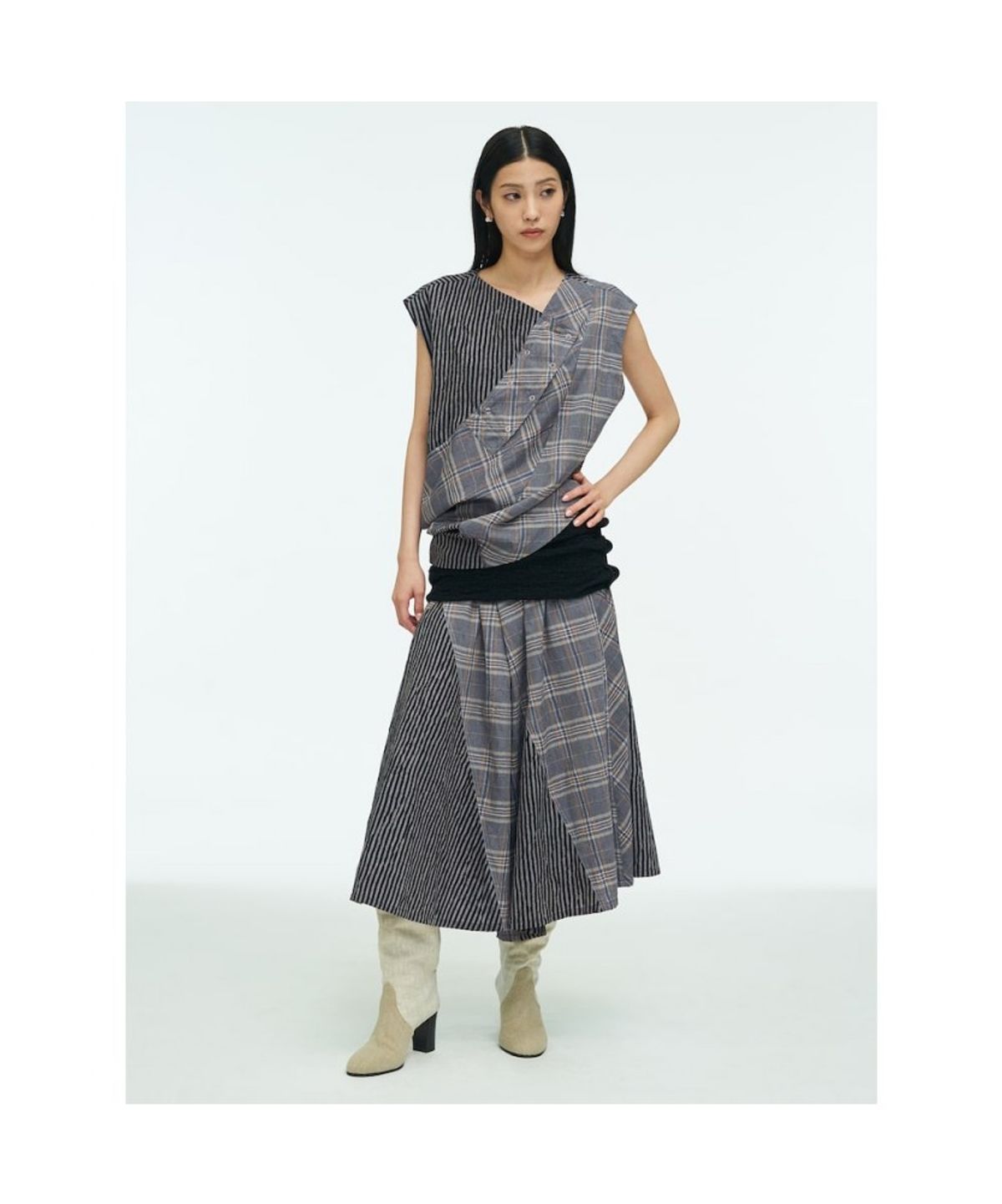 앙개(ANGGAE) Checkered Blouse  Grey