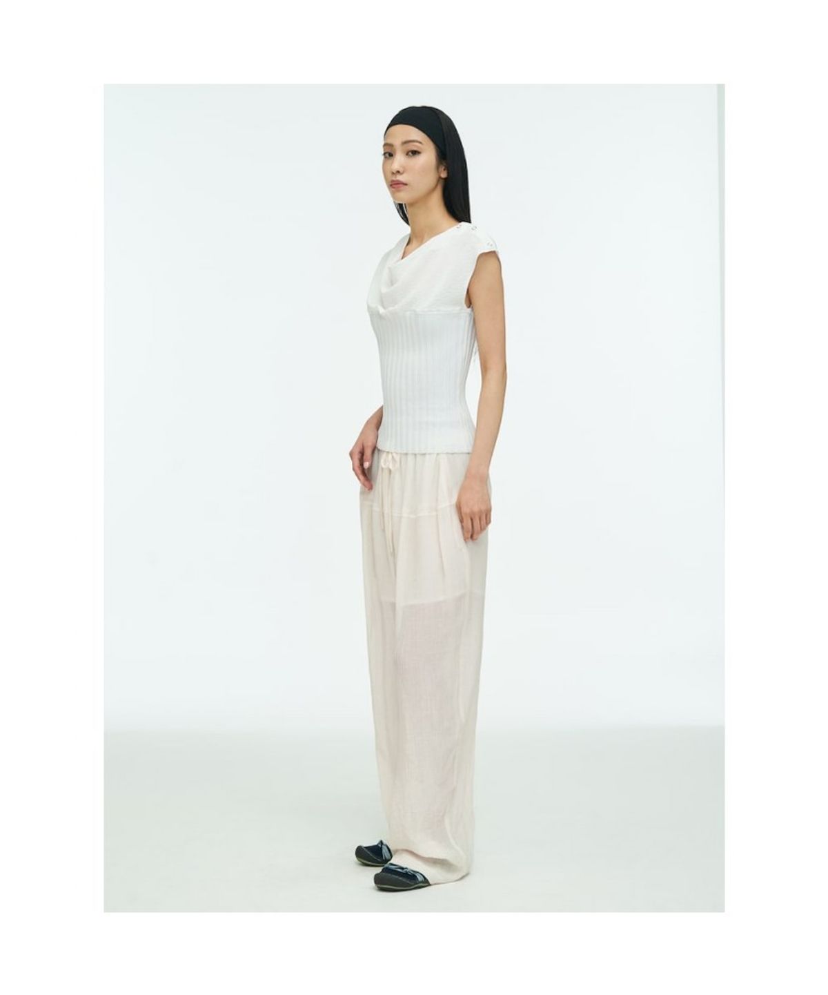 앙개(ANGGAE) Knit Tube Top  White