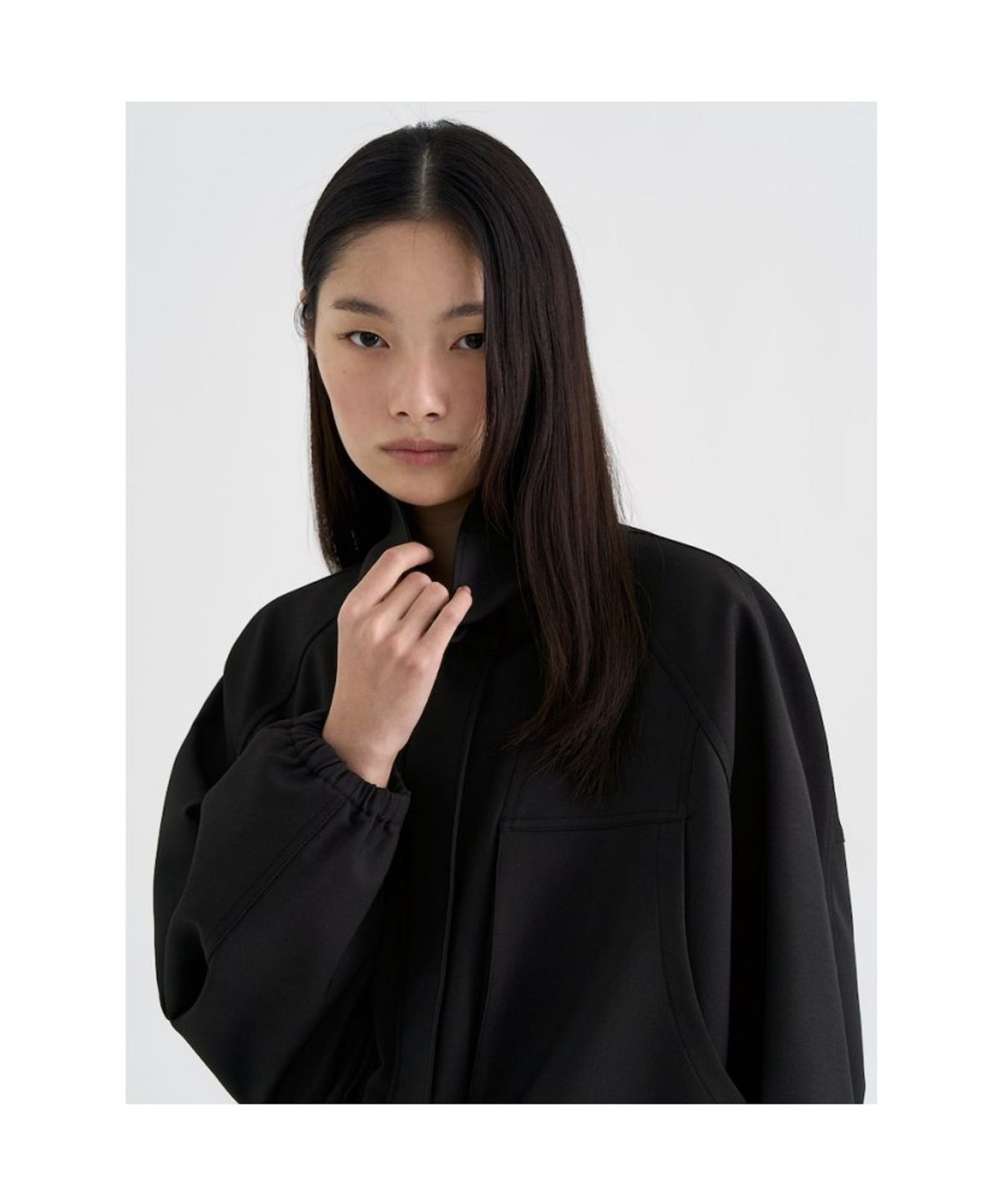 앙개(ANGGAE) High Neck Bomber  Black