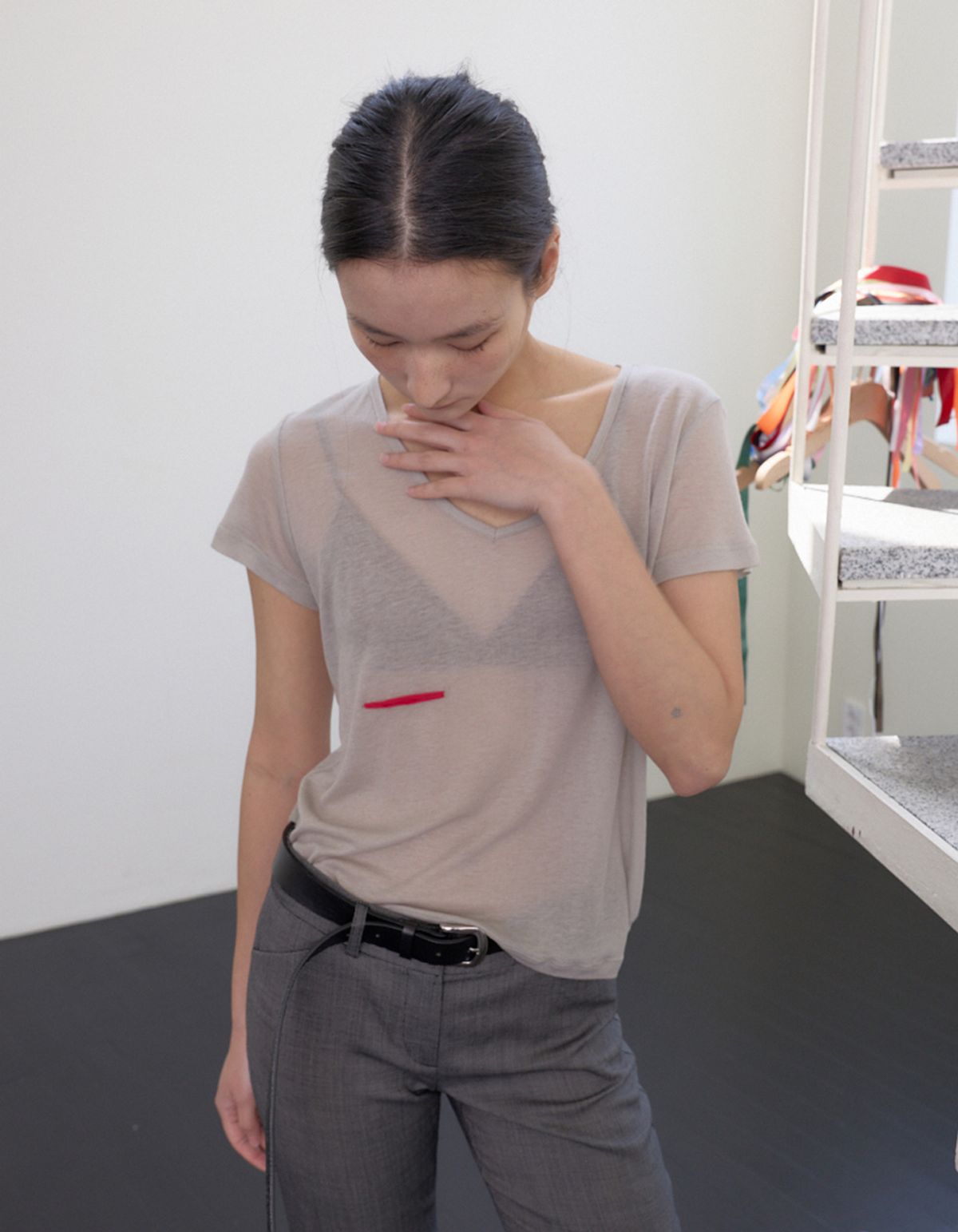 영마일웨어(0MILEWEAR) 시어 레드 트림 티셔츠(그레이)