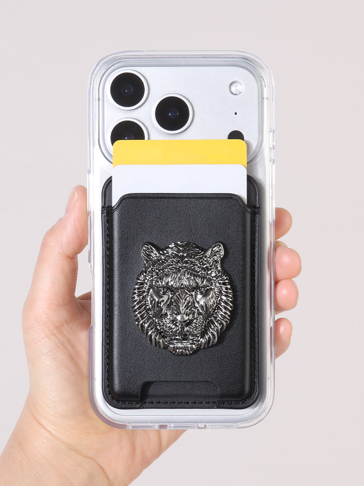 디자인스킨(DESIGNSKIN) 맥세이프 메탈 비스트 레더 포켓-타이거