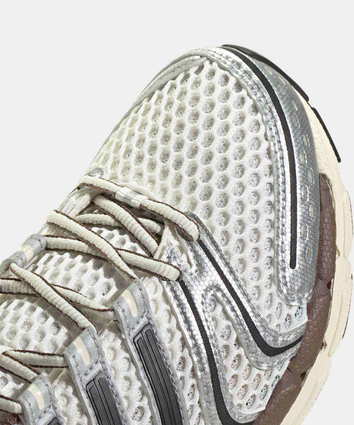 아디다스(ADIDAS) 아디스타 컨트롤 5 - 화이트:블랙 / KI6153