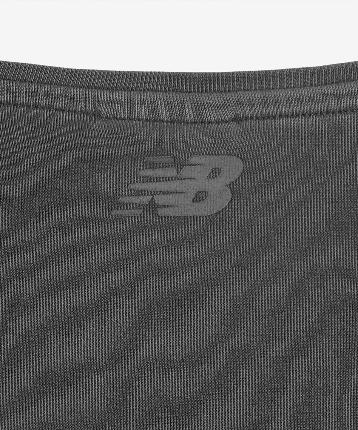 뉴발란스(NEW BALANCE) NBNEG2W472 / WOMEN 핏티드 스퀘어넥 캡 반팔티 (DYEING CHARCOAL)