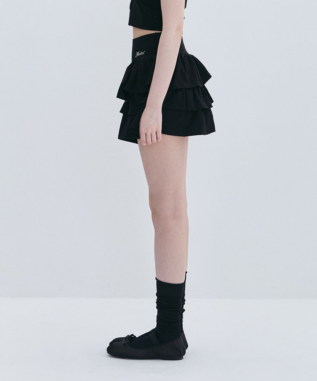 모아벨(MOABEL) DOLLY VOLUME SKIRT - BLACK