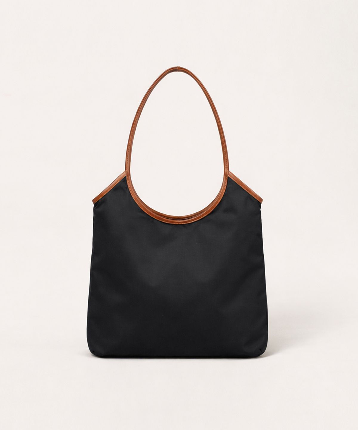 투오(TUO) ARC MEDIUM NYLON BLACK · 아크 미디엄 나일론 블랙