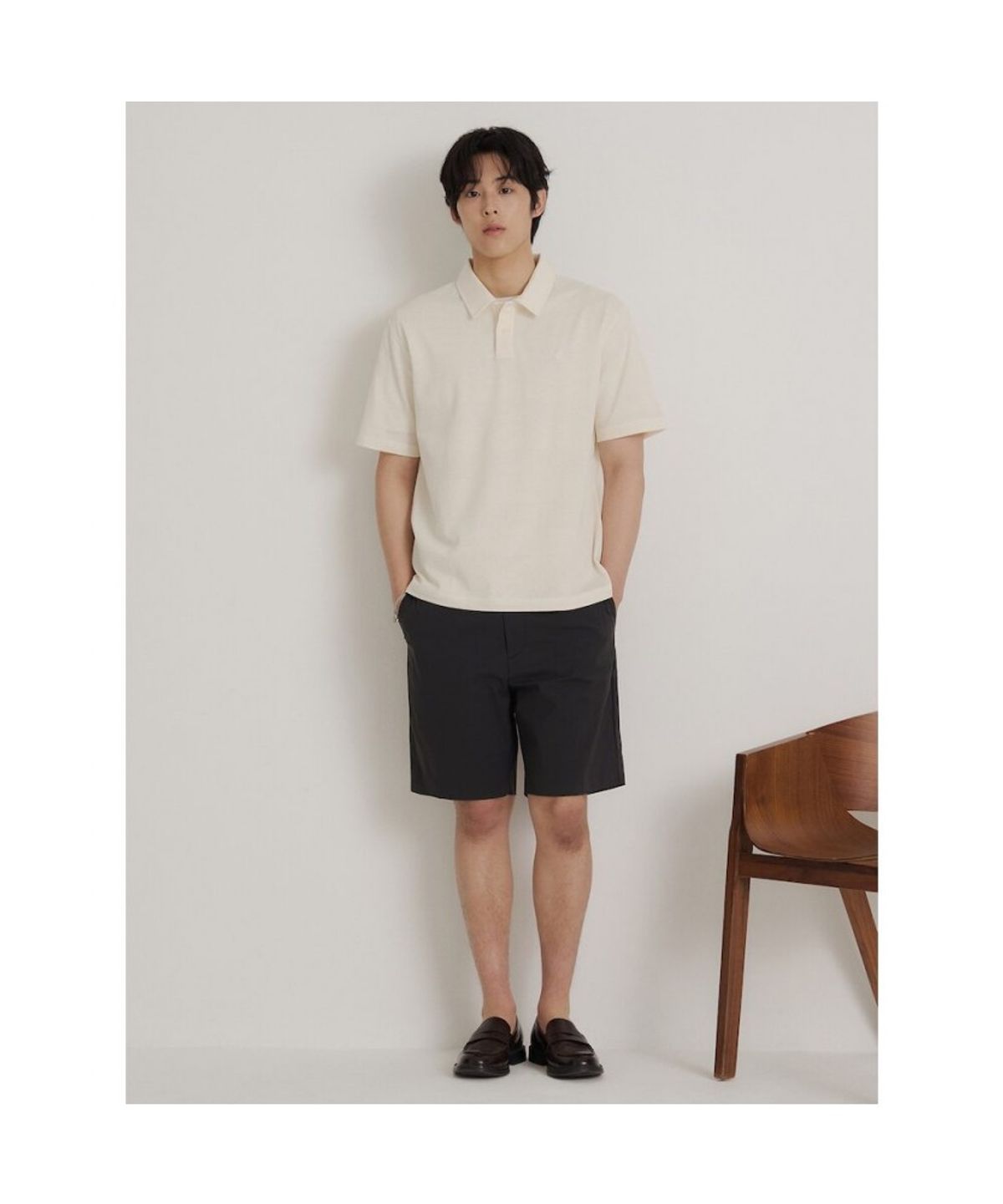 빈폴 멘(BEANPOLE MEN) 텍스처 톤온톤 스트라이프 티셔츠  아이보리