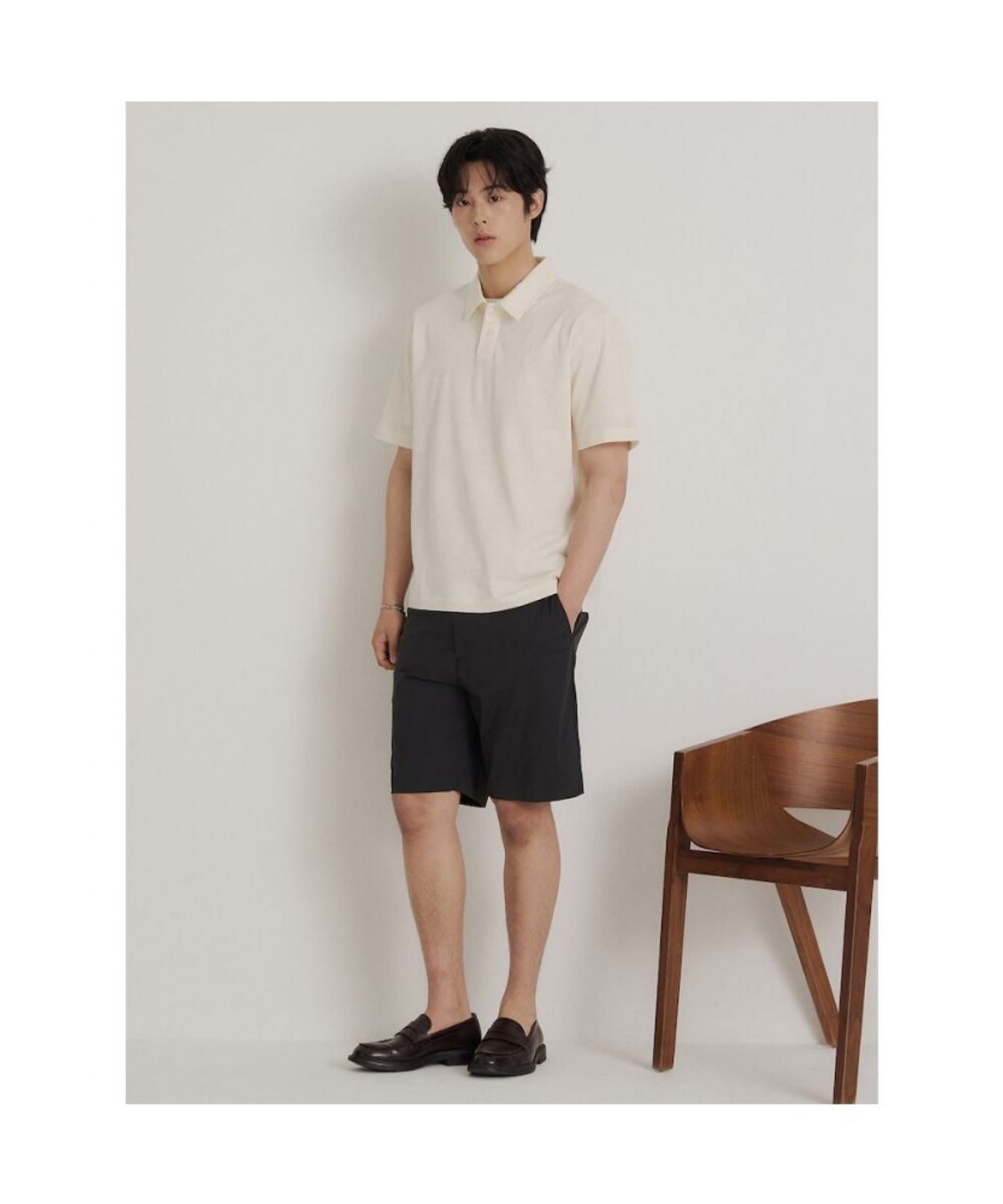 빈폴 멘(BEANPOLE MEN) 텍스처 톤온톤 스트라이프 티셔츠  아이보리
