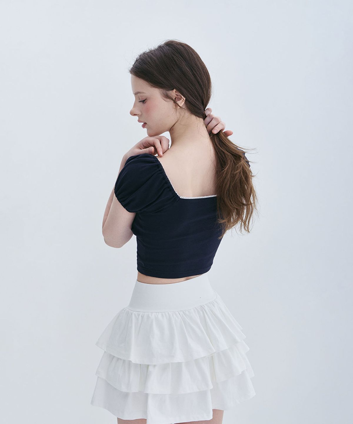 모아벨(MOABEL) COQUETTE PUFF TOP - NAVY