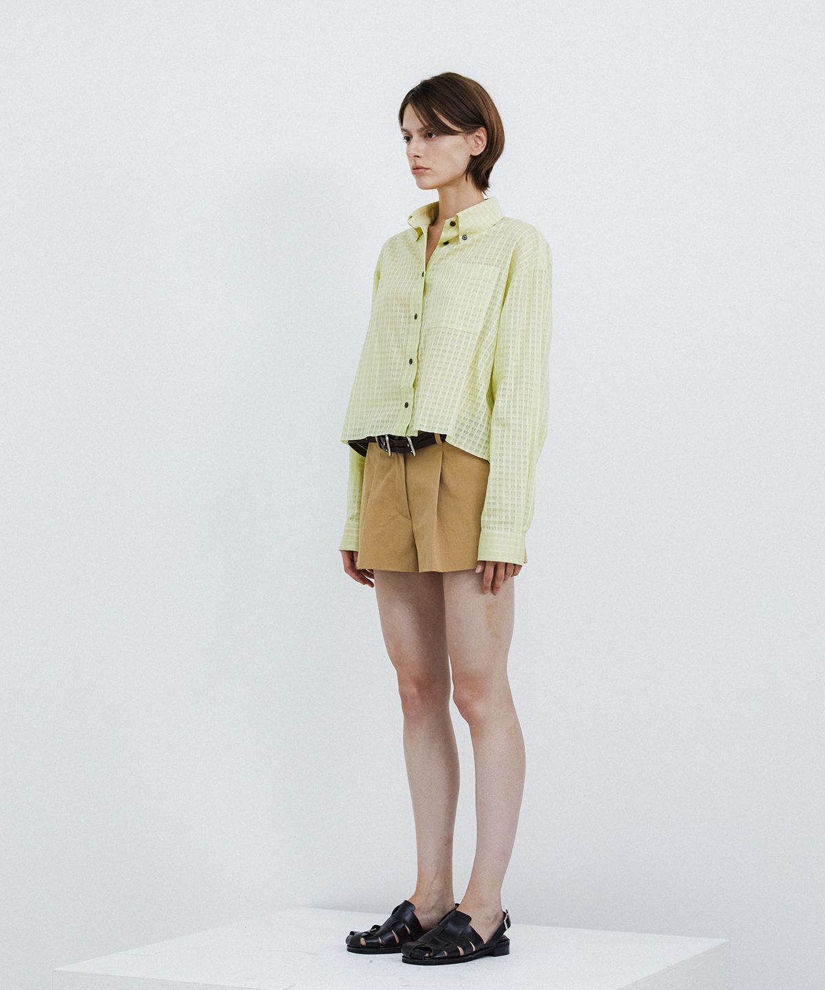 에핑글러(EPINGLER) PLEATED SHORT PANTS - AMBER HAZE