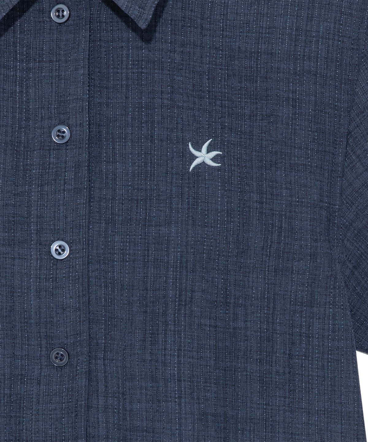 더콜디스트모먼트(THE COLDEST MOMENT) (w) TCM mini logo textured half shirt (navy)