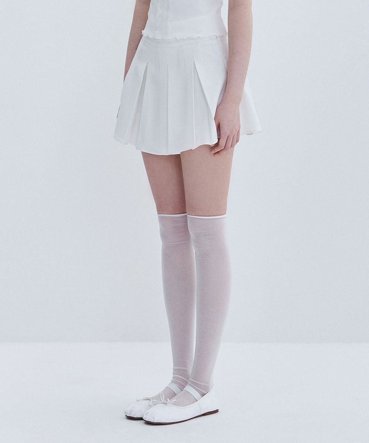 모아벨(MOABEL) CLASSIC PLEATS TENNIS SKIRT - WHITE