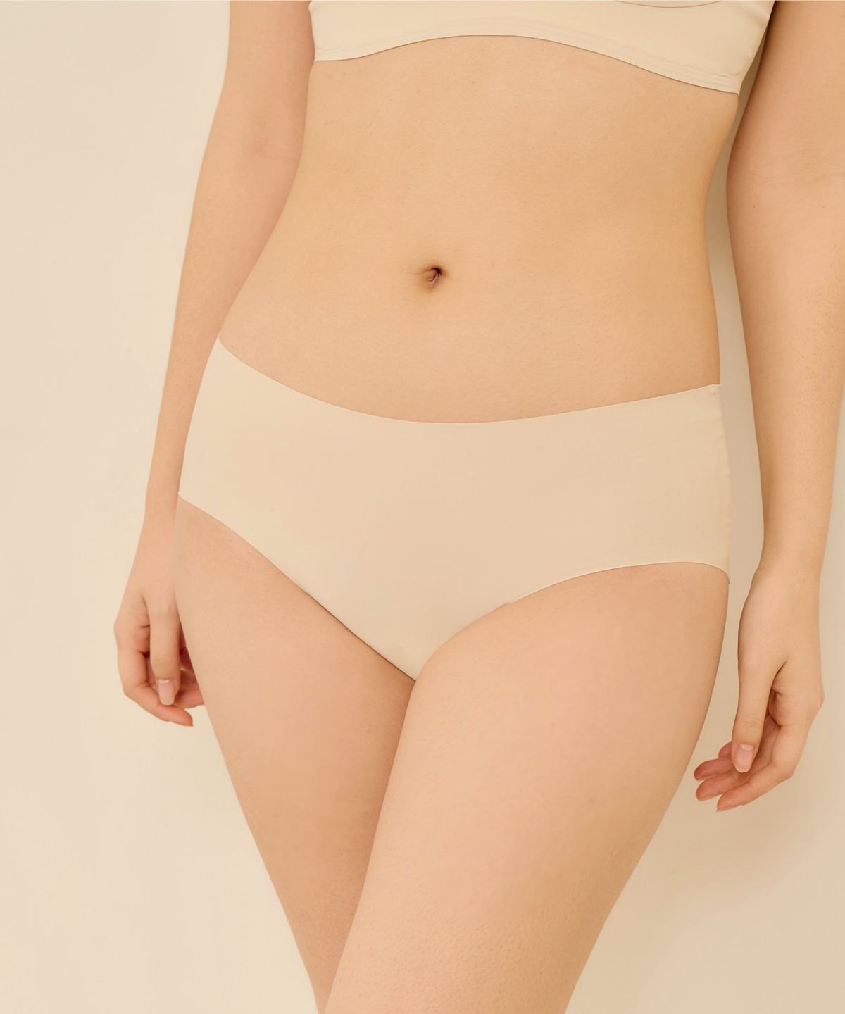 마른파이브(MARN5) [SET]쉬어 브라 글램 커버업 노와이어 심리스 팬티 세트
