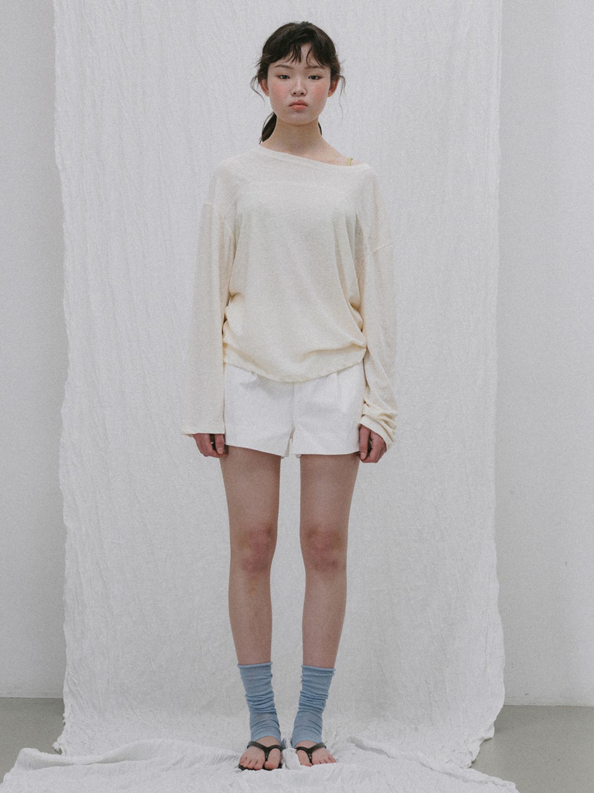 플라드주르(PLATDUJOUR) Loose neck T-shirts (Cream)