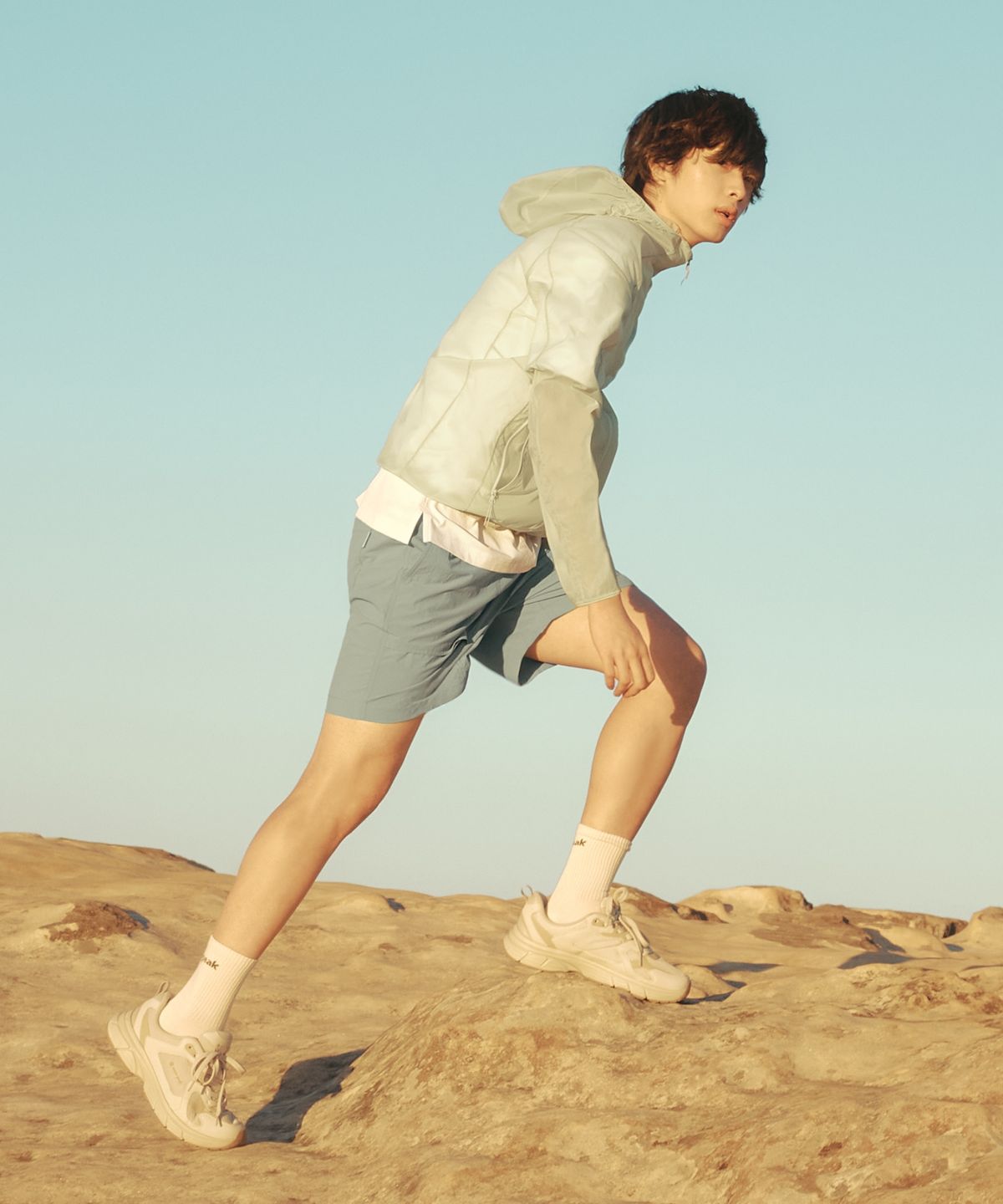 스노우피크 어패럴(SNOWPEAK APPAREL) 피코라이트 초경량 바람막이 (S26MMTWB74) Smog Khaki