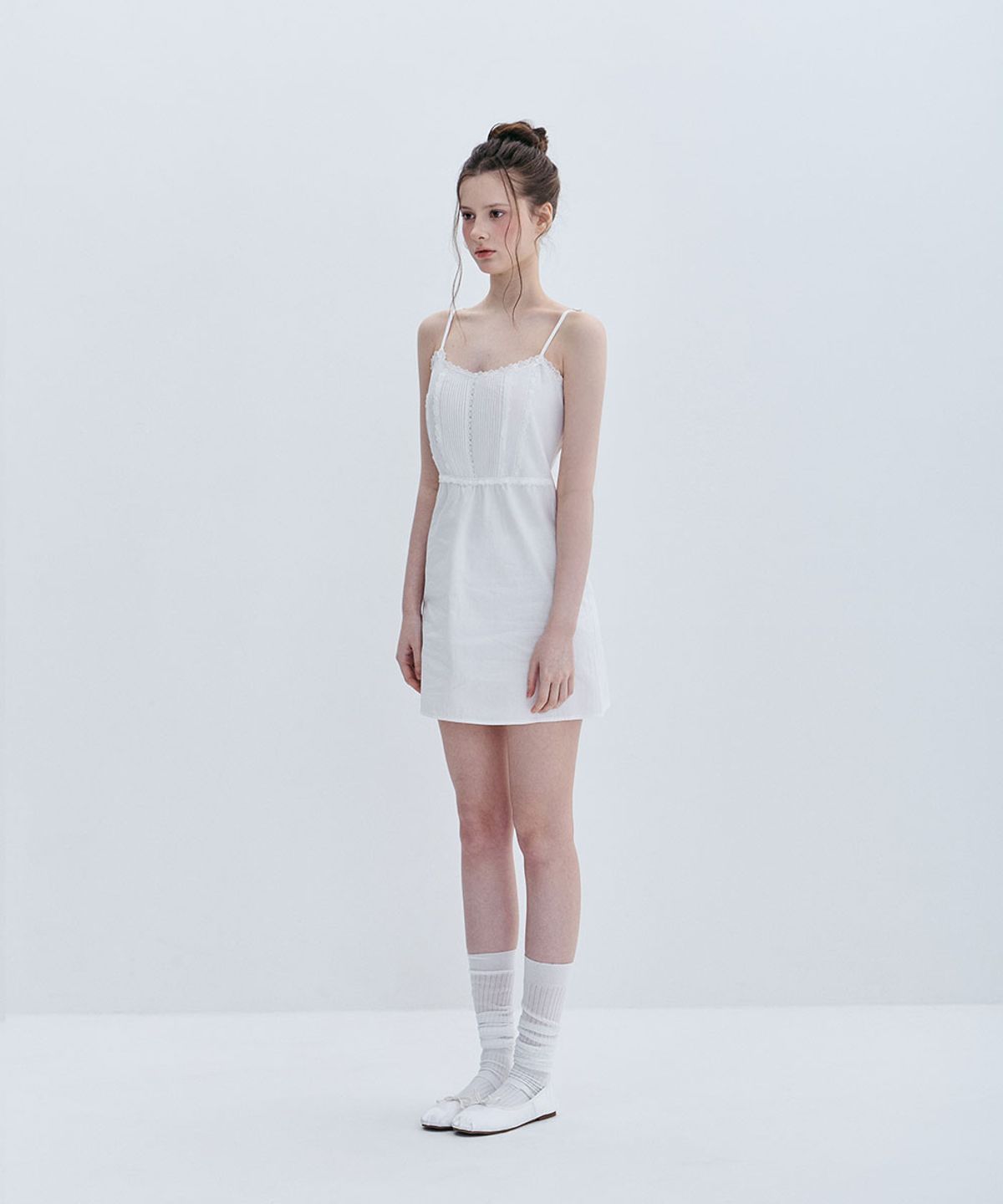 모아벨(MOABEL) WHISPER MINI DRESS -IVORY