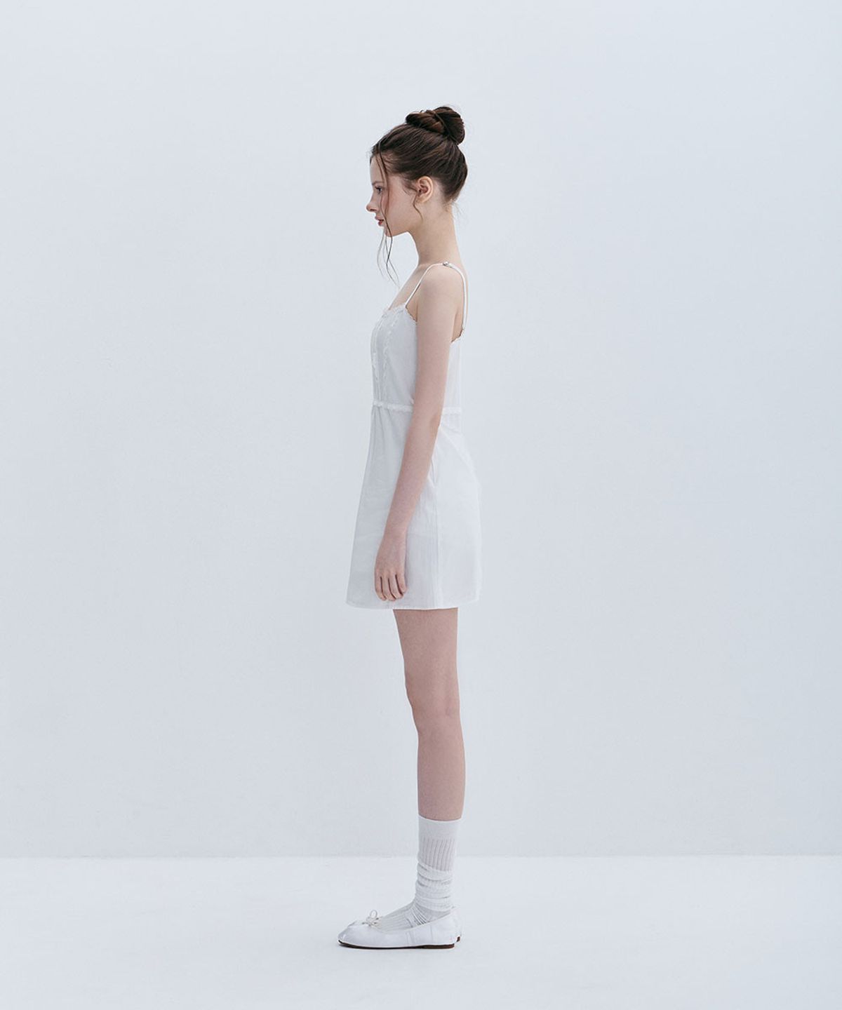 모아벨(MOABEL) WHISPER MINI DRESS -IVORY