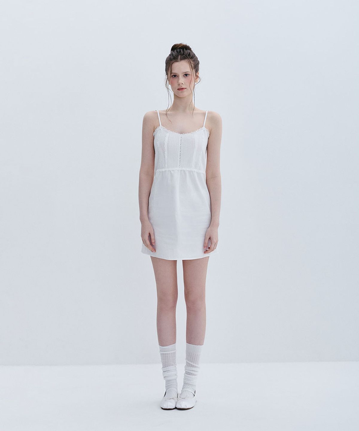 모아벨(MOABEL) WHISPER MINI DRESS -IVORY