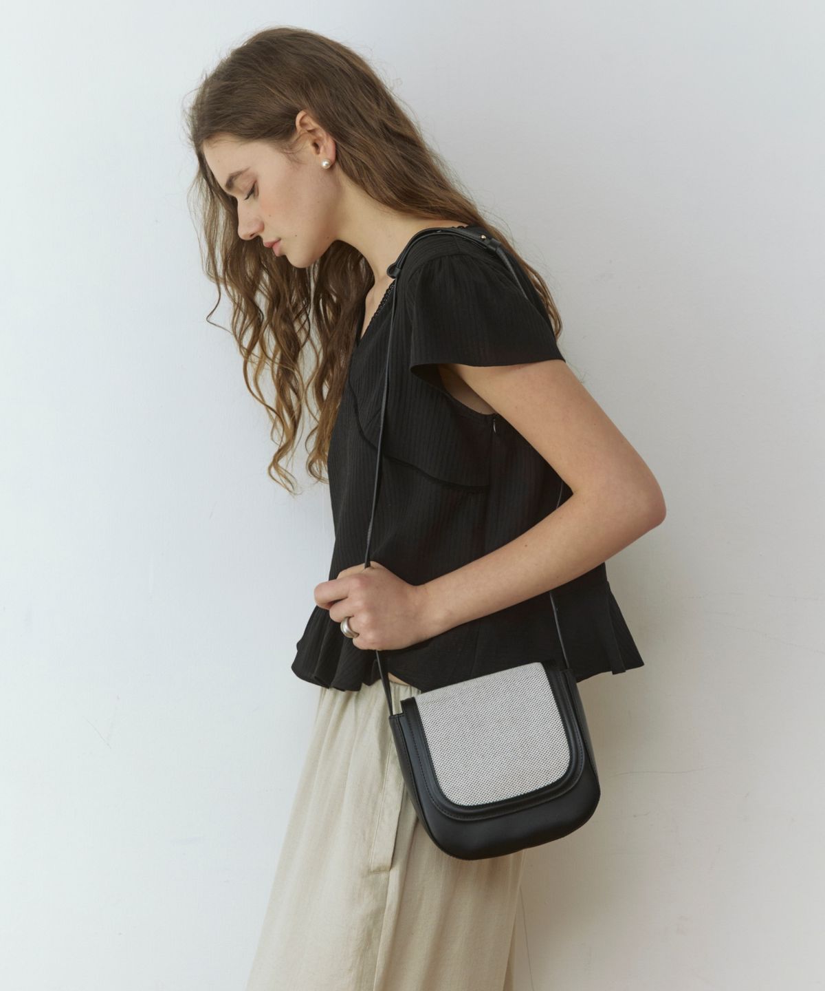 어다울(ADAUL) Camp square bag - 3color